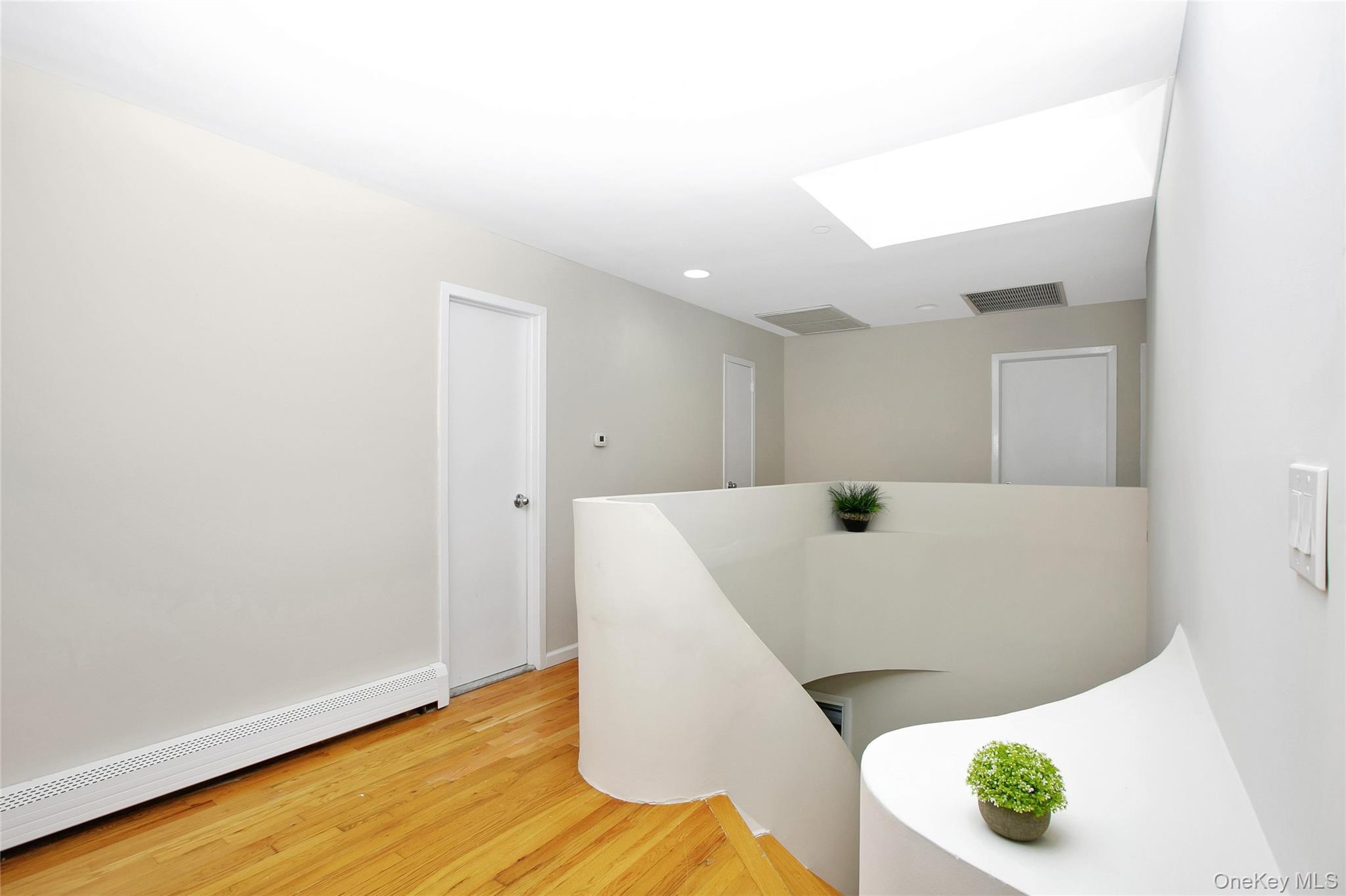 5 Kensington Street, Lido Beach, NY 11561