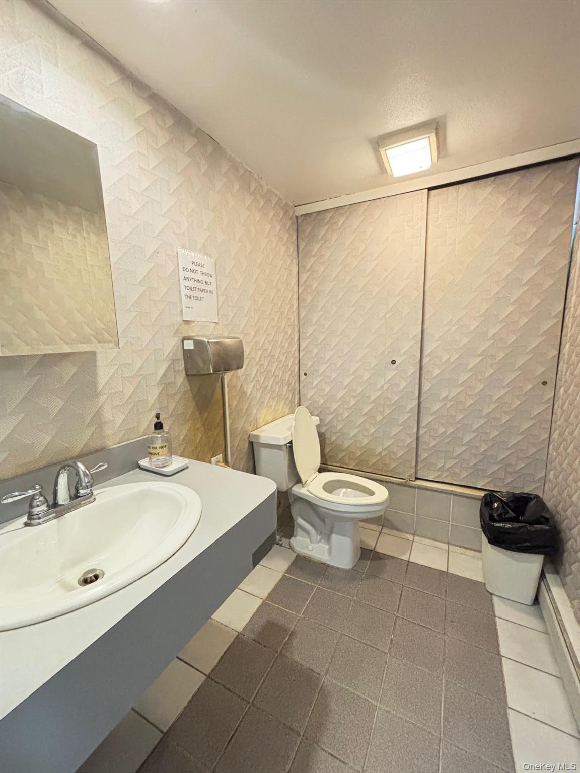 220 Beach 20th Street # 1st Floor, Far Rockaway, NY 11691