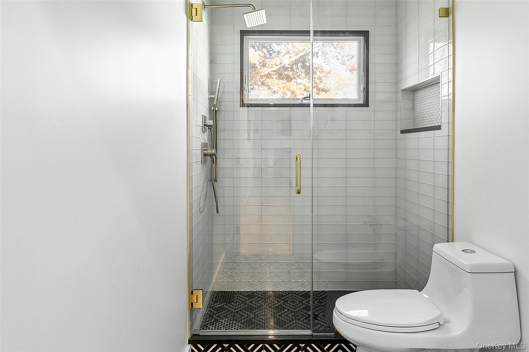 43 Homewood Drive, Hampton Bays, NY 11946