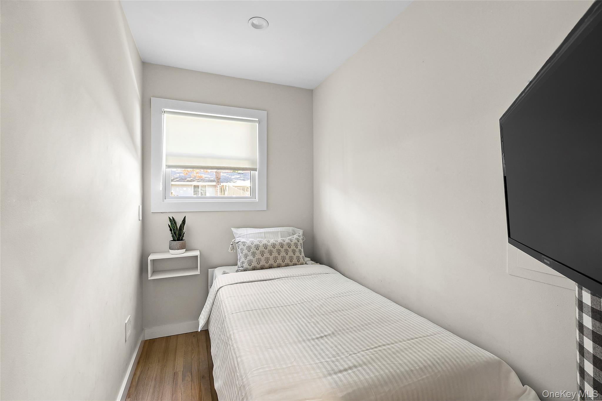 43 Homewood Drive, Hampton Bays, NY 11946