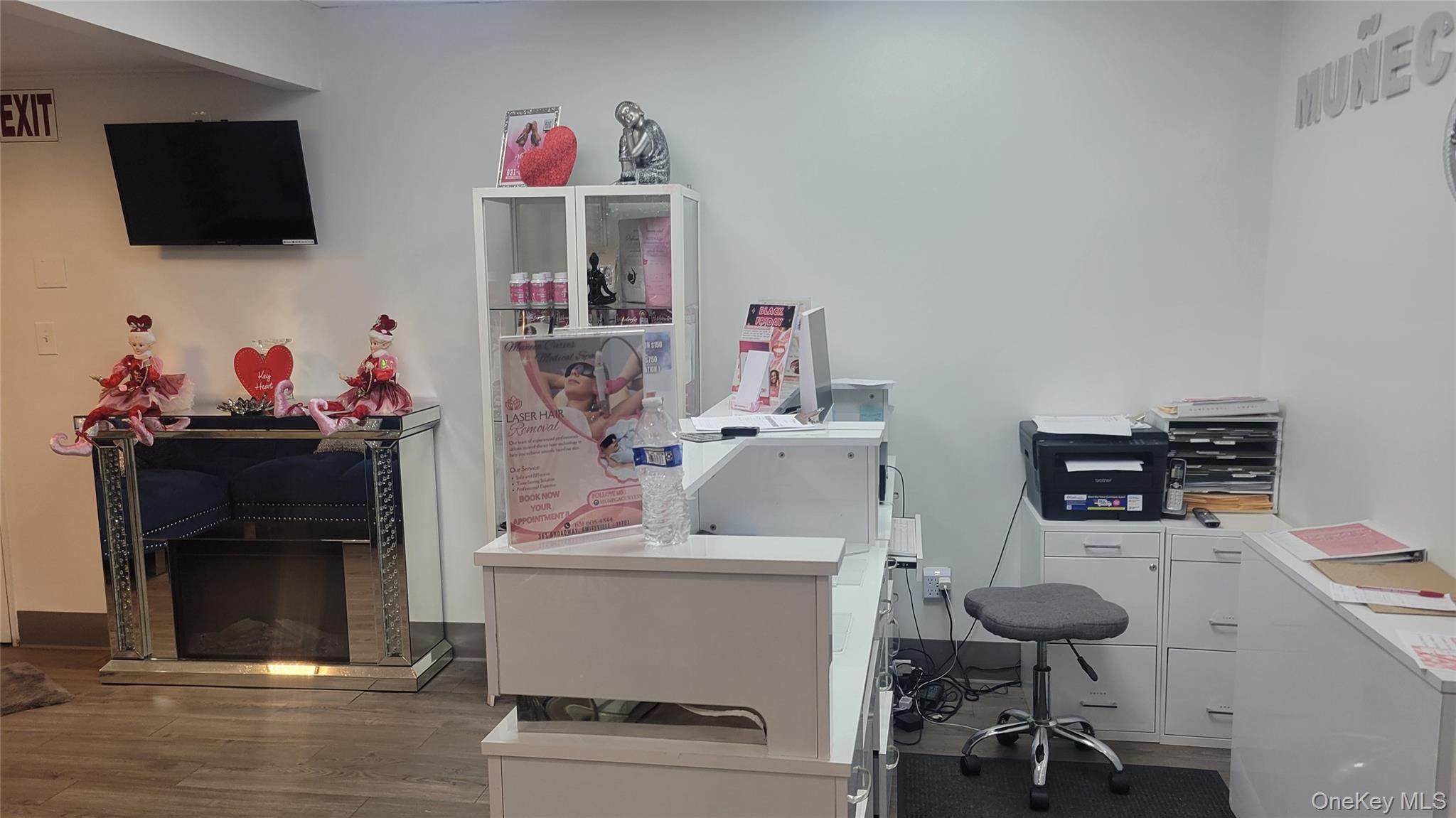 365 Broadway, Amityville, NY 11701