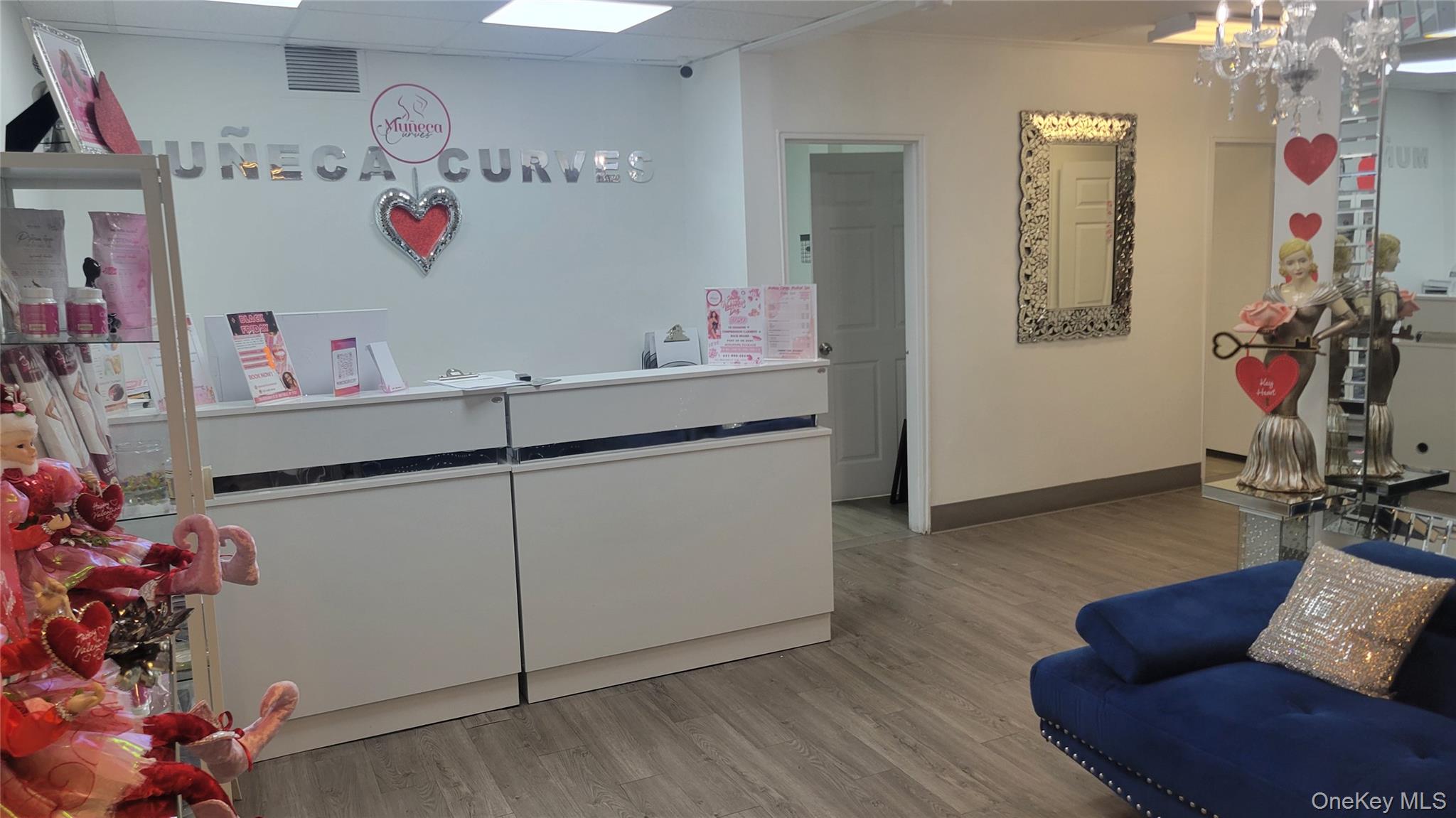 365 Broadway, Amityville, NY 11701