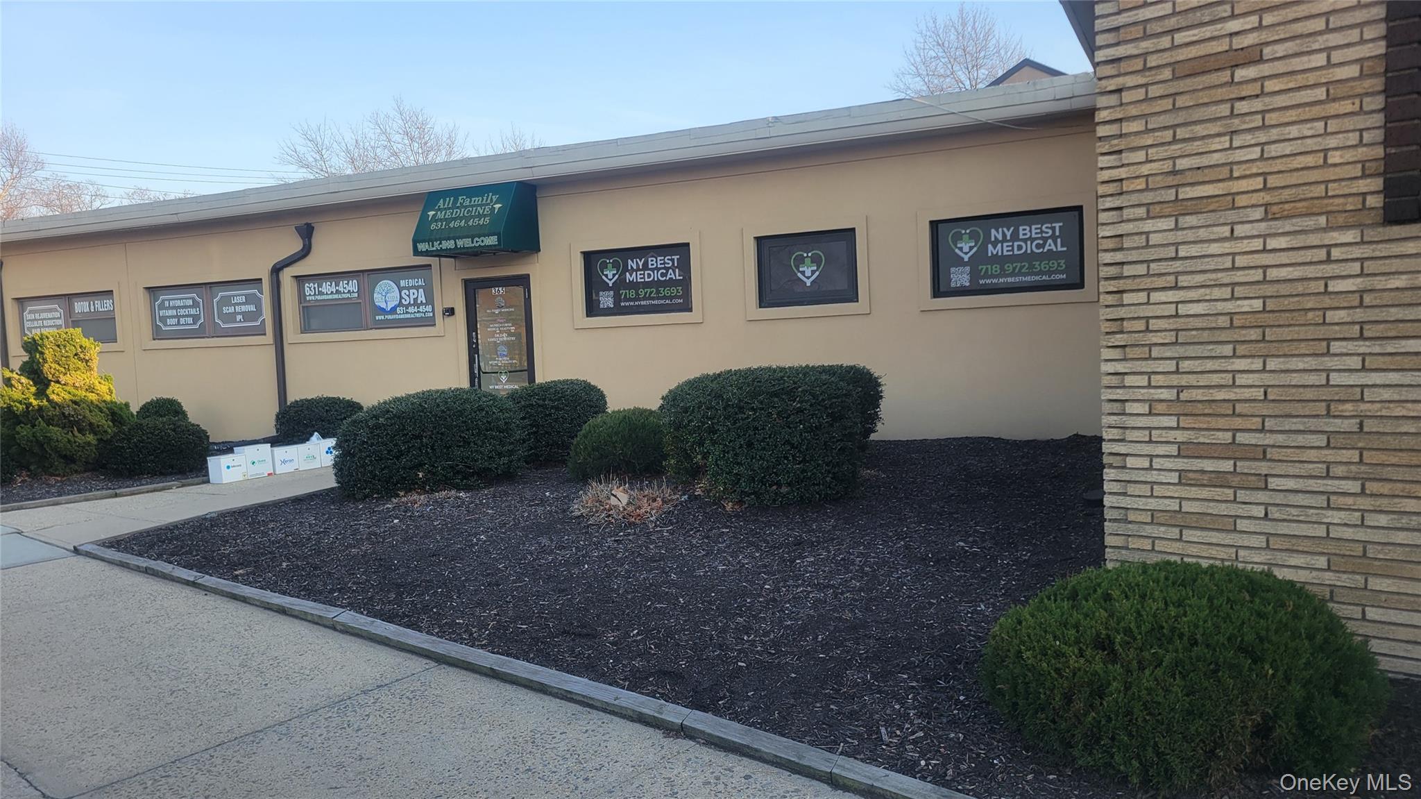 365 Broadway, Amityville, NY 11701