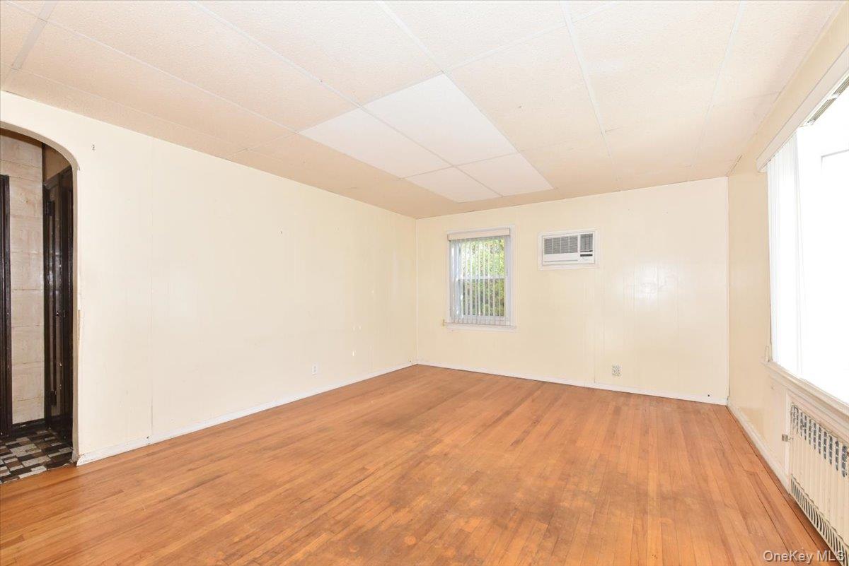 1022 Jackson Avenue, Franklin Square, NY 11010