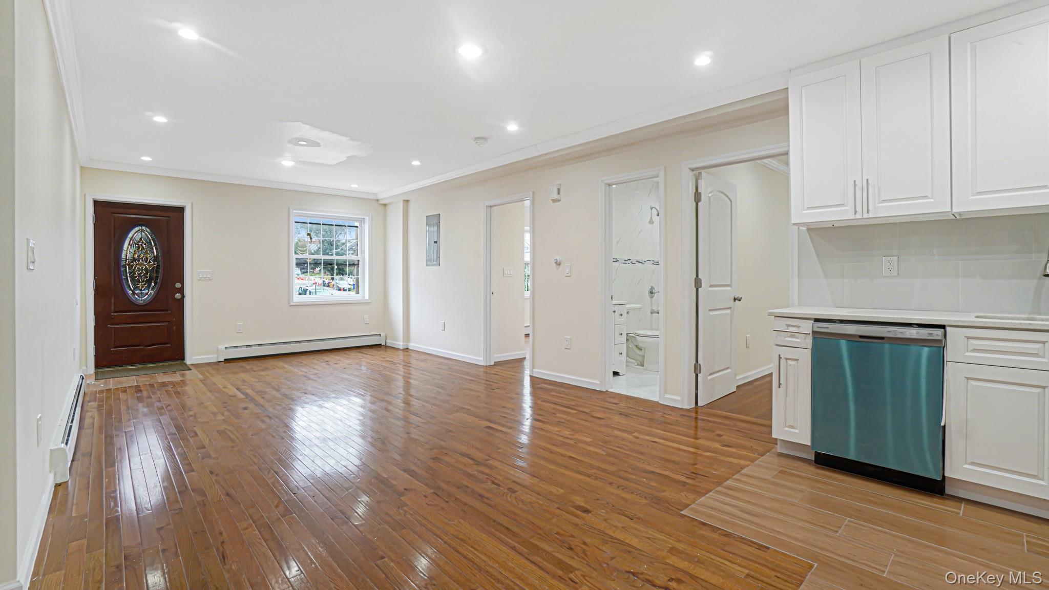 85-02 165th st, Jamaica Hills, NY 11432