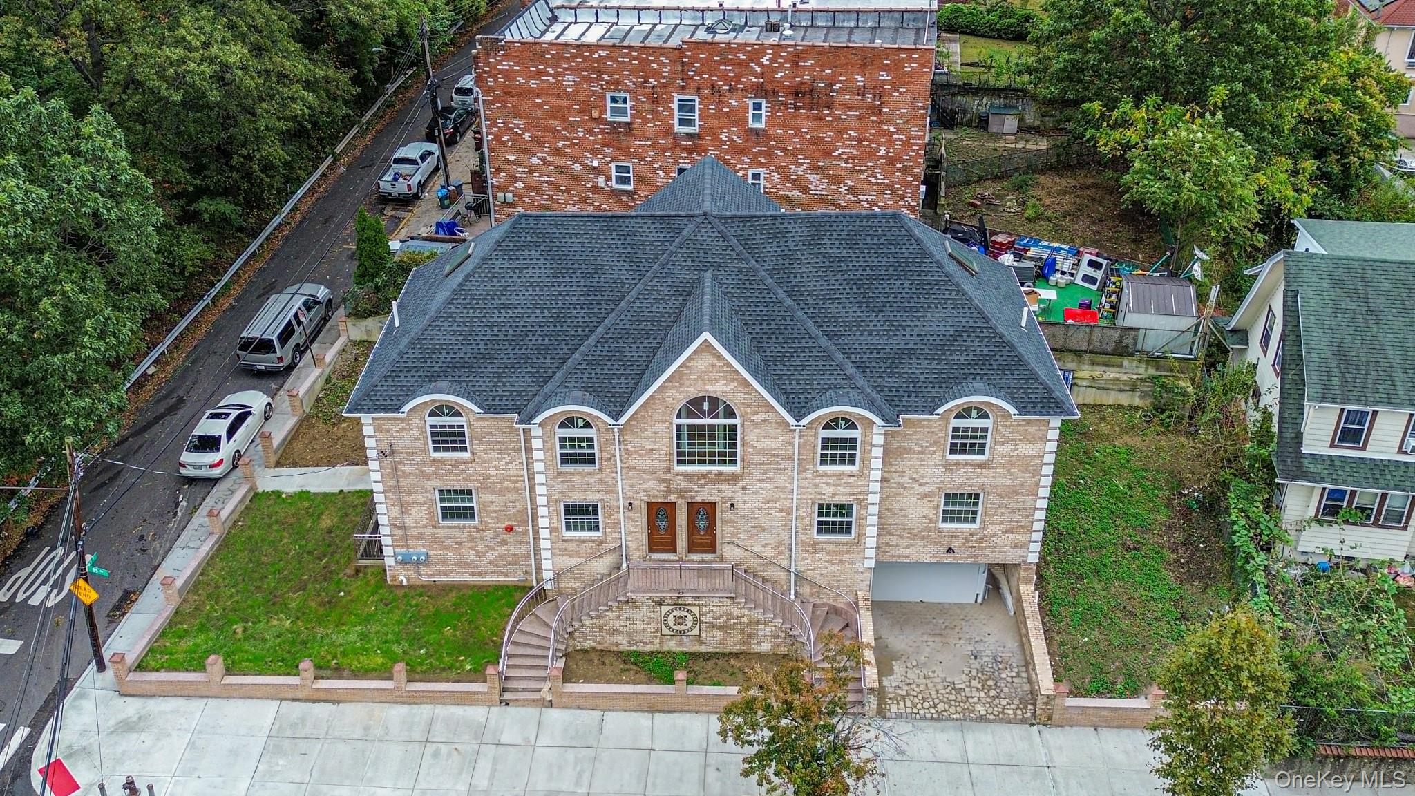 85-02 165th st, Jamaica Hills, NY 11432