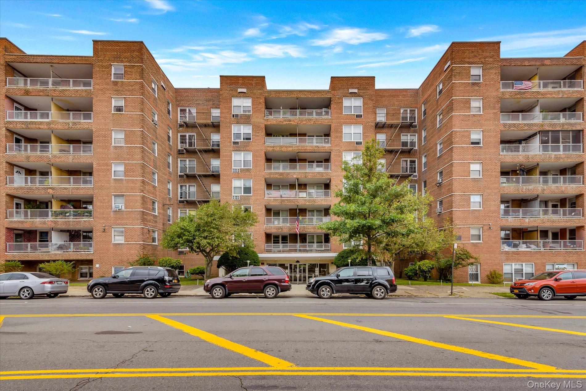 60-11 Broadway # L6, Woodside, NY 11377