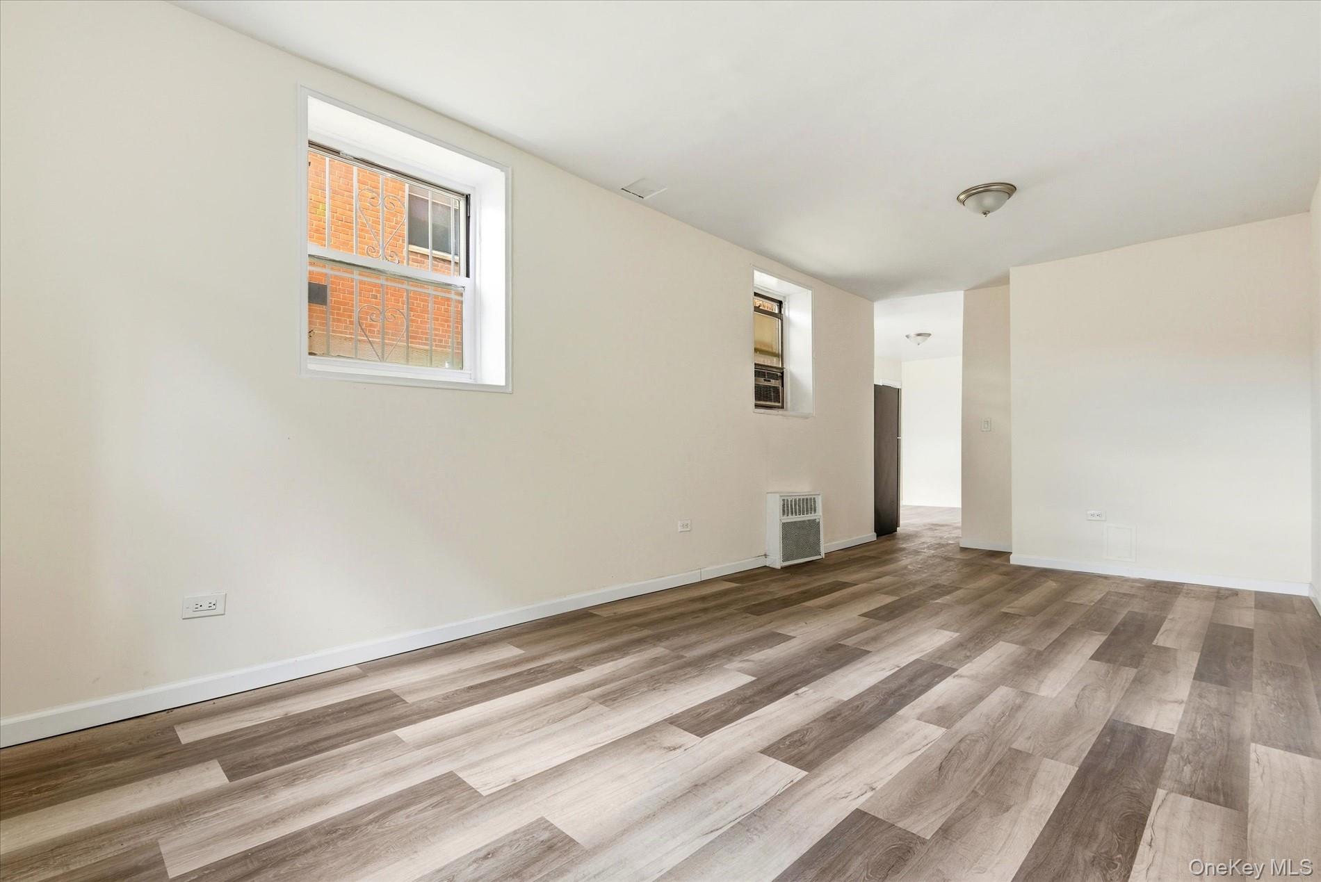 60-11 Broadway # L6, Woodside, NY 11377