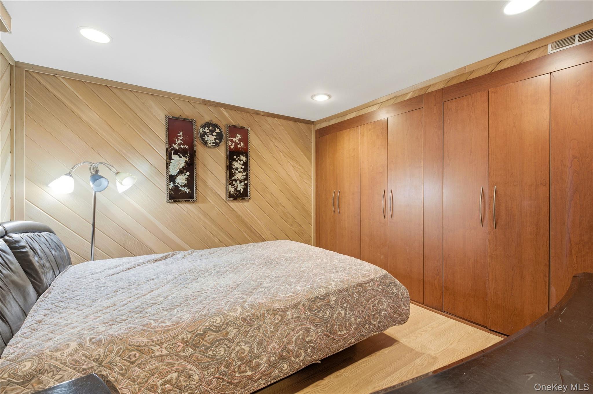 12 Donenfeld Drive, Kauneonga Lake, NY 12720