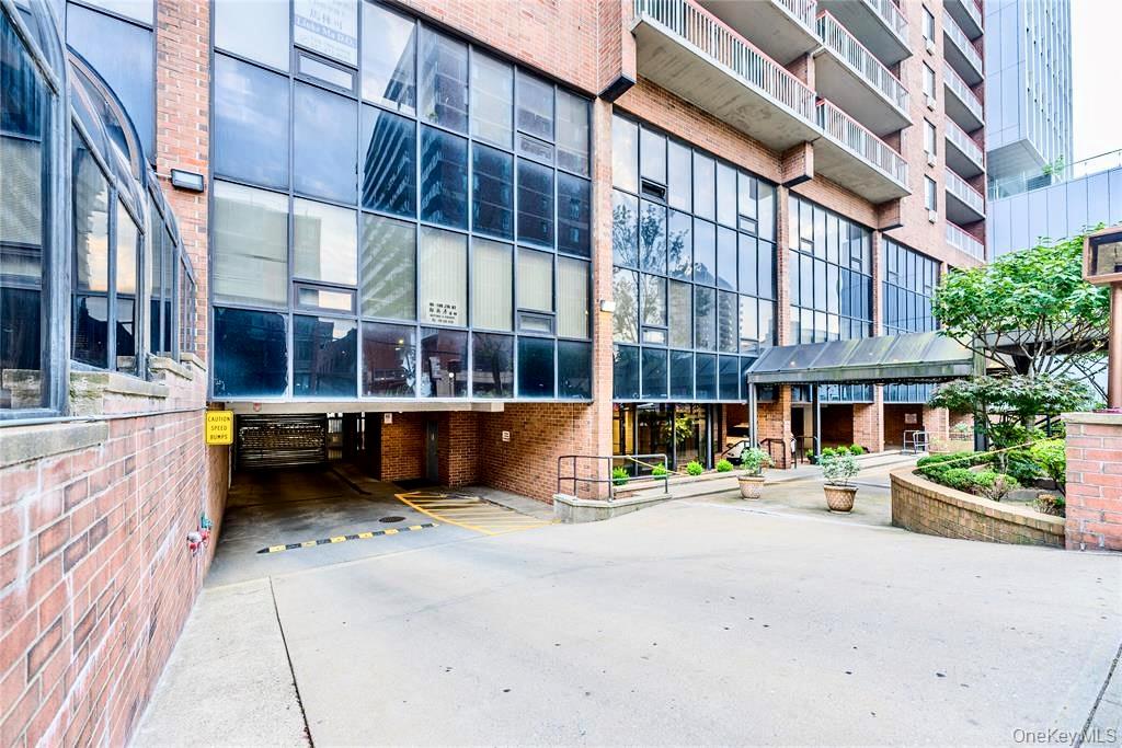 136-24 Maple Ave Avenue # 6F, Flushing, NY 11355