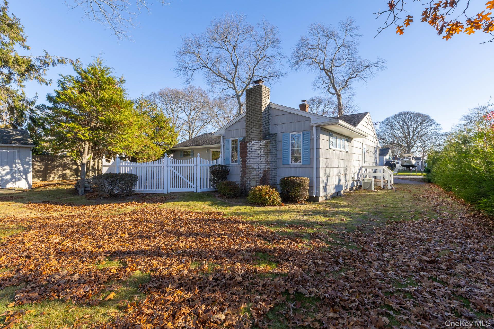 14 Whiting Road, East Quogue, NY 11942