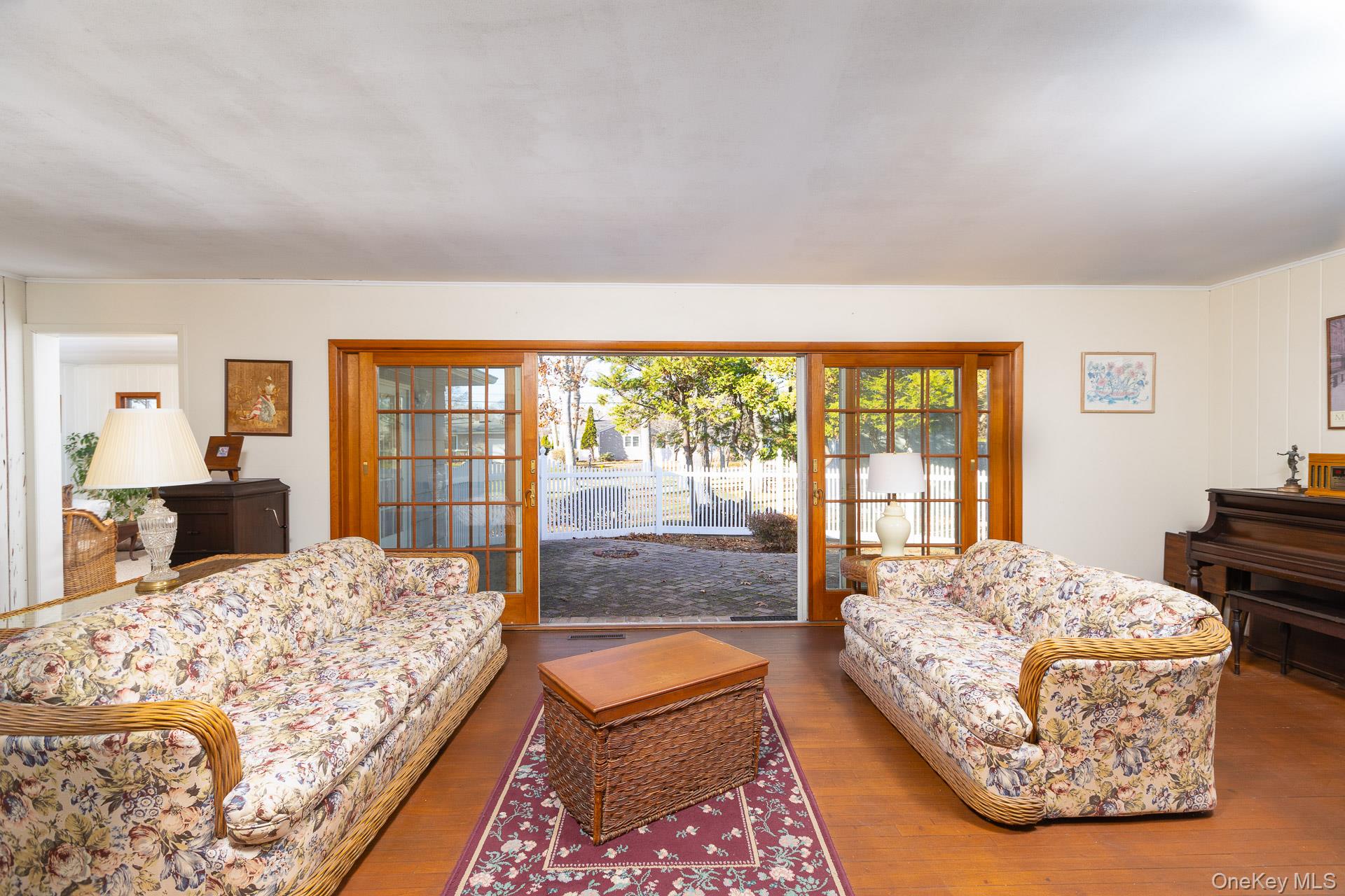 14 Whiting Road, East Quogue, NY 11942