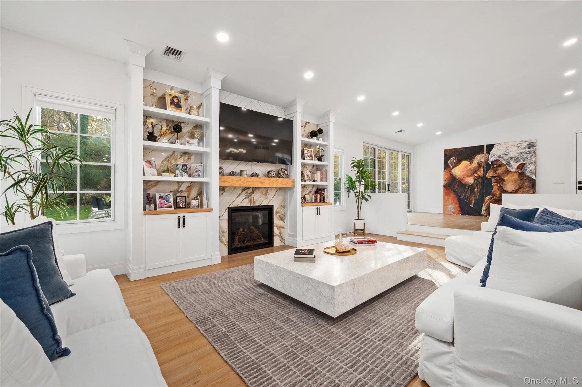 7 Barrington Place, Melville, NY 11747