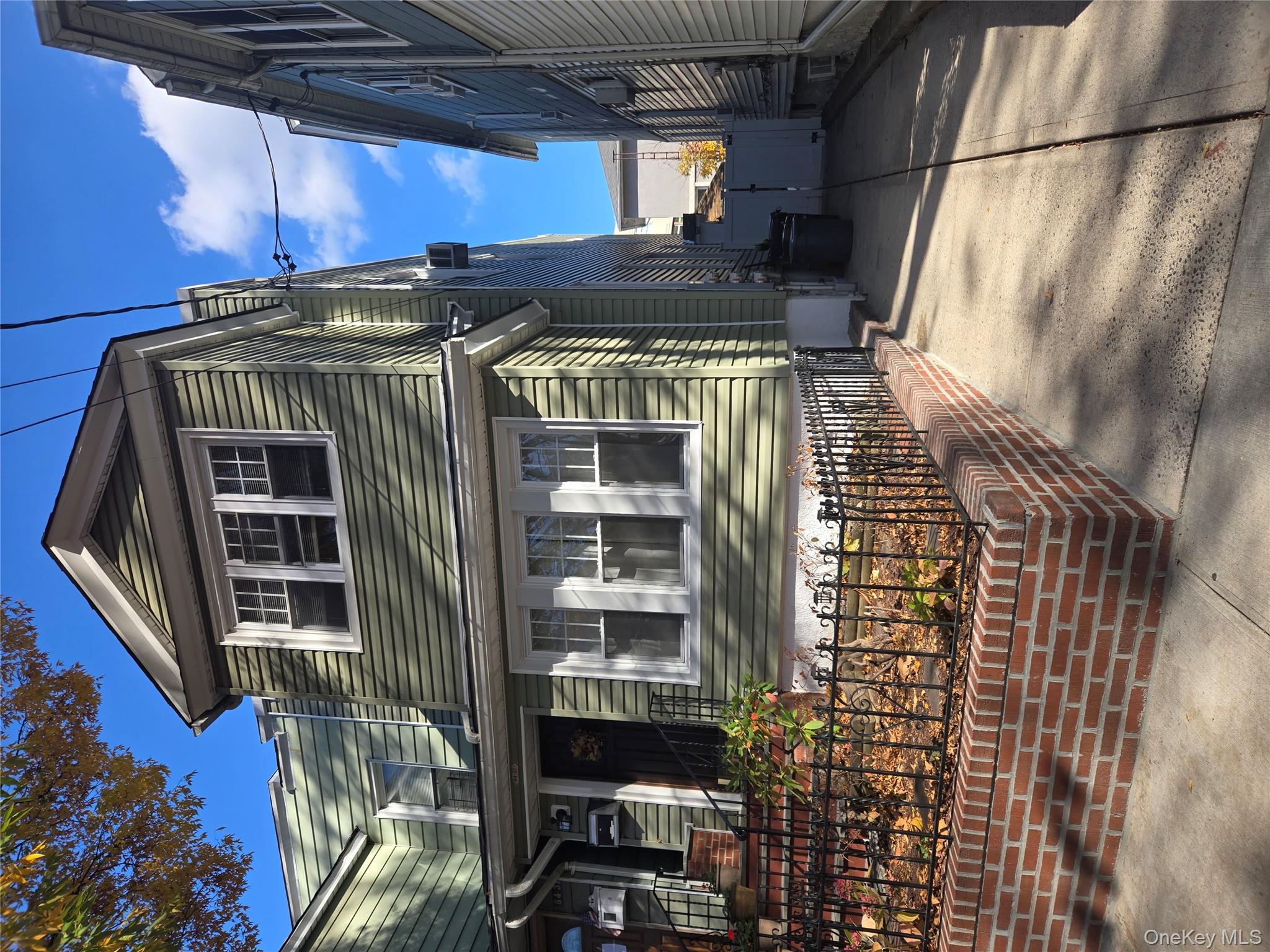 8433 124th Street, Kew Gardens, NY 11415