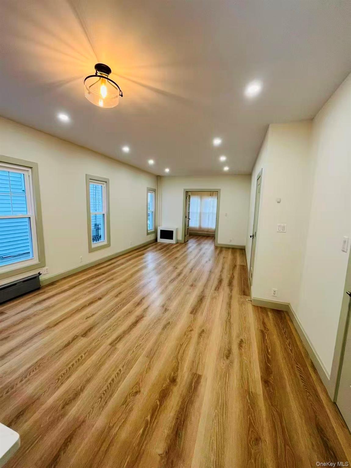 8433 124th Street, Kew Gardens, NY 11415