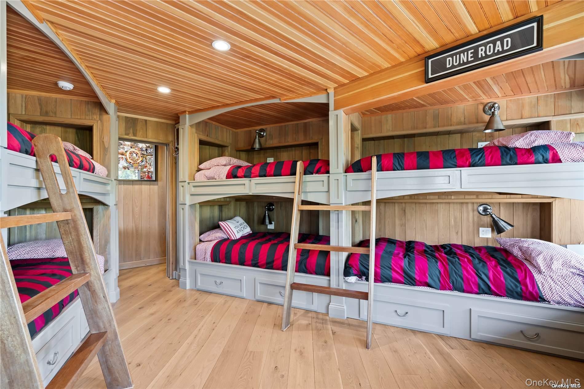 174 Dune Road, Quogue, NY 11959