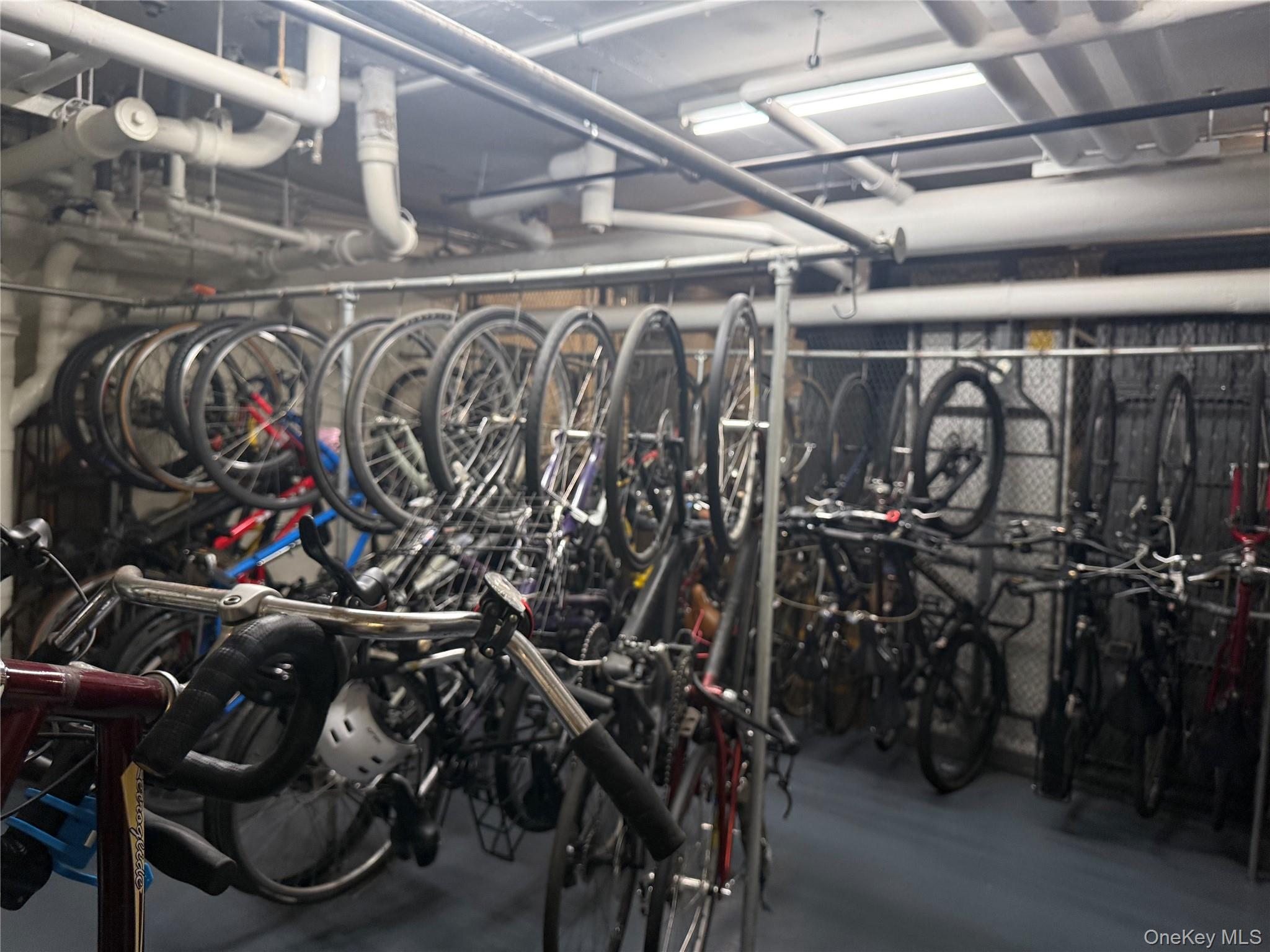 382 Central Park W # 16U, New York (Manhattan), NY 10025