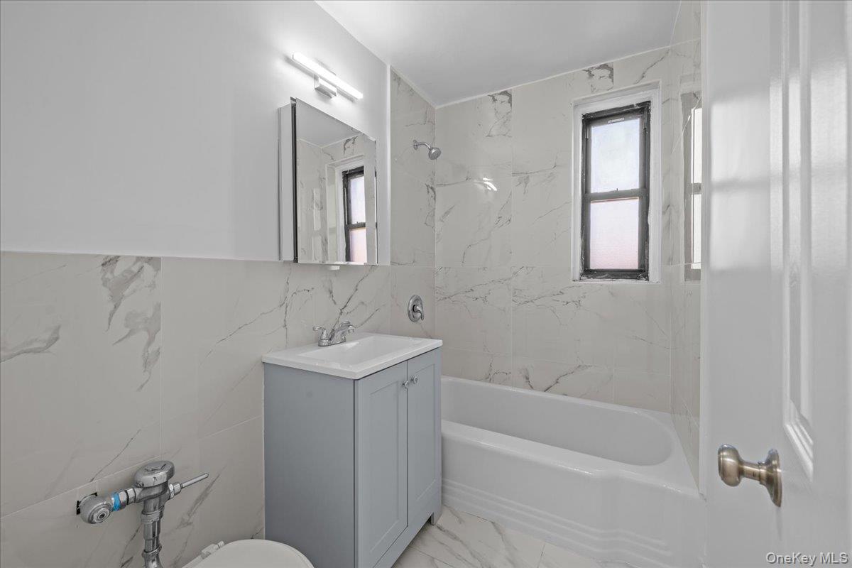 3260 Netherland Avenue # 5D, Bronx, NY 10463