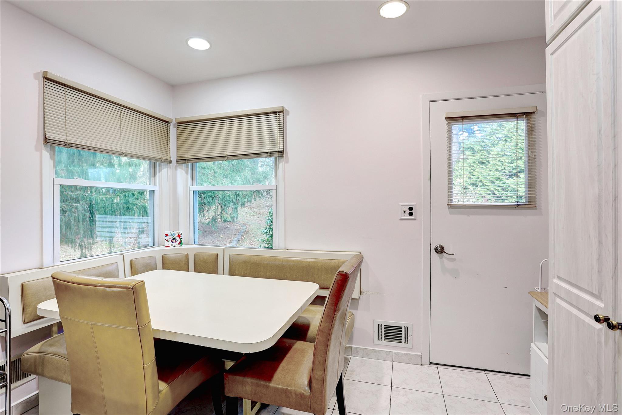 32 Berry Court, Tappan, NY 10983