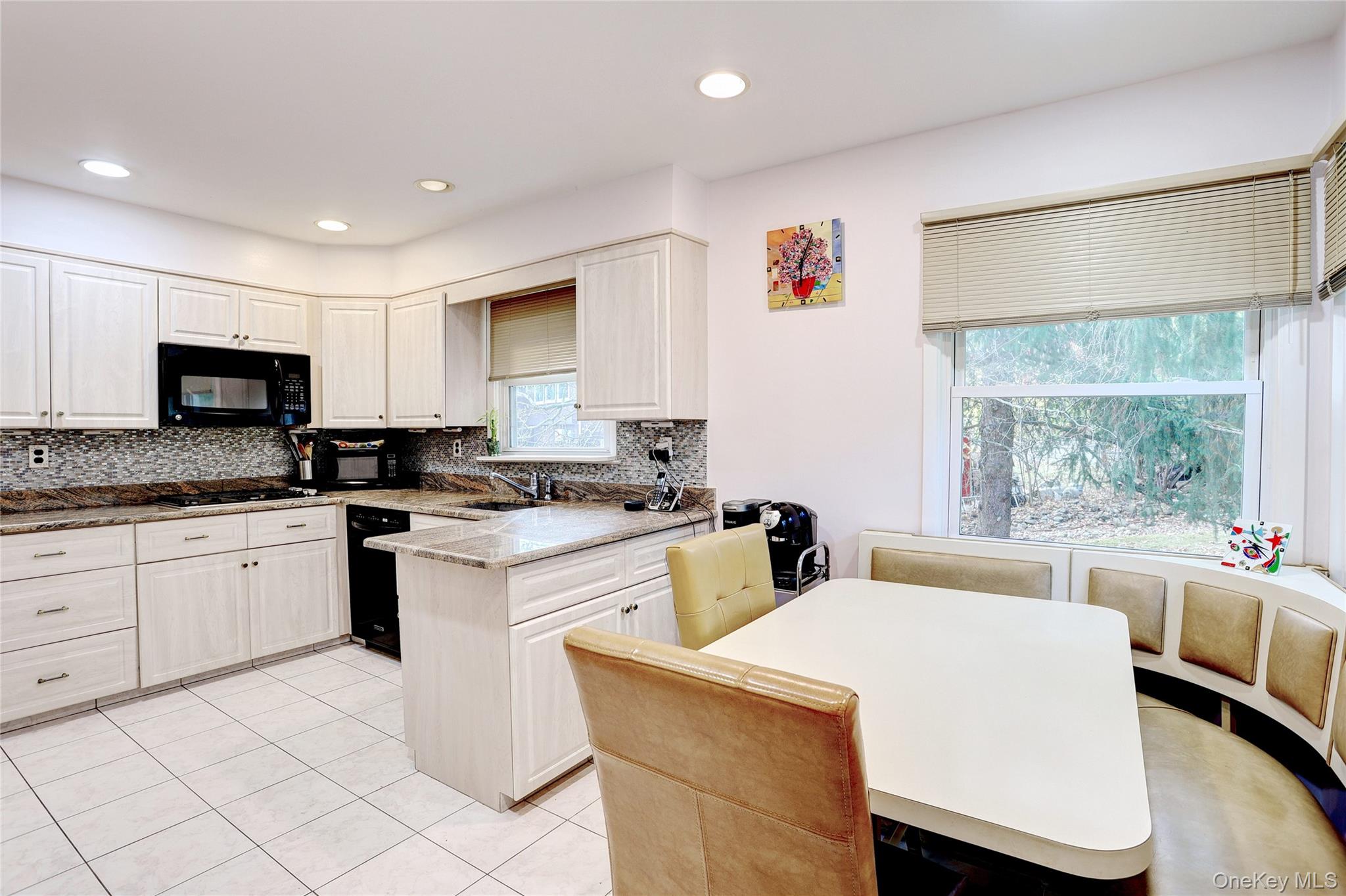 32 Berry Court, Tappan, NY 10983