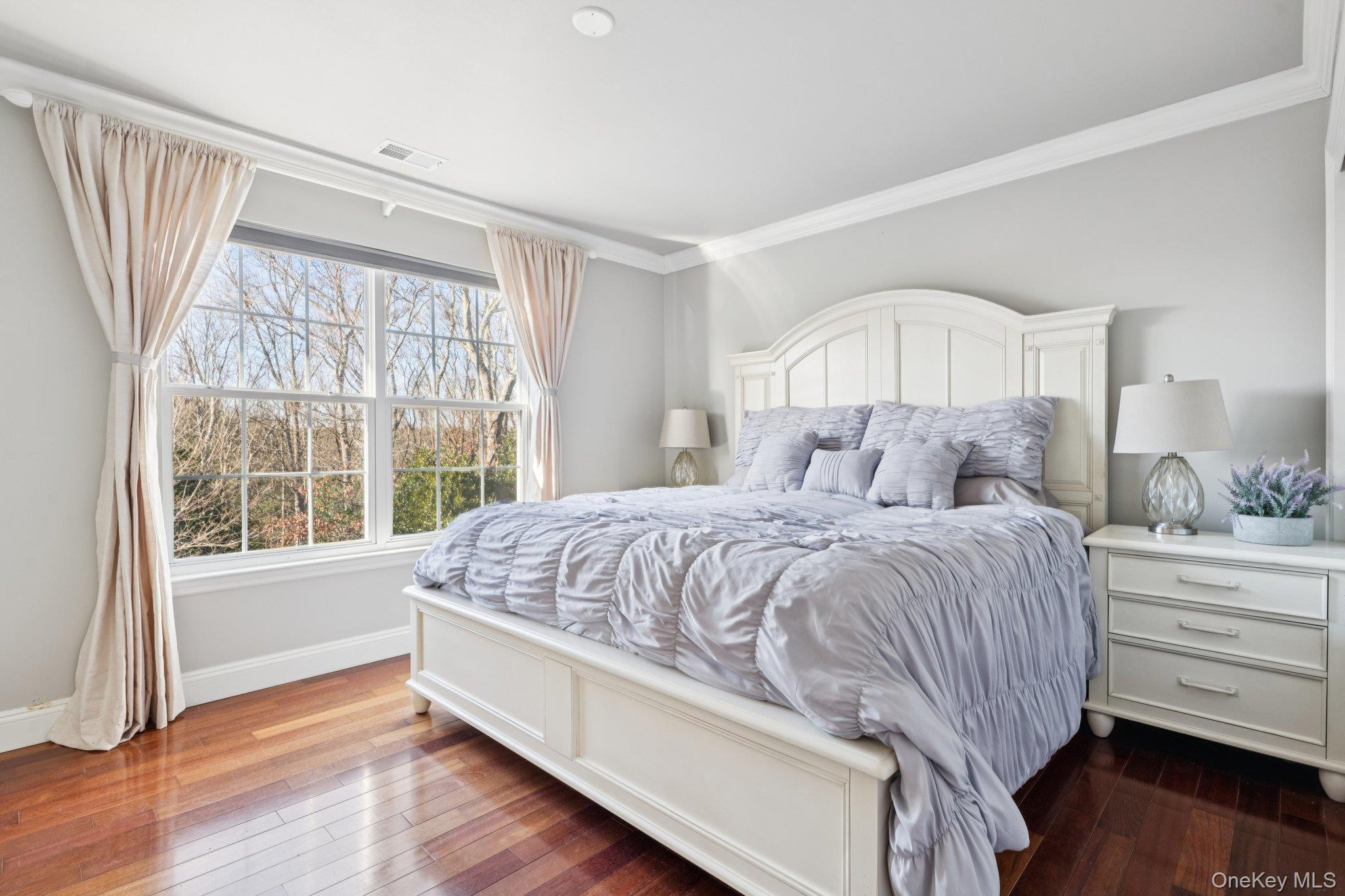 7 Brittany Court, Ridge, NY 11961