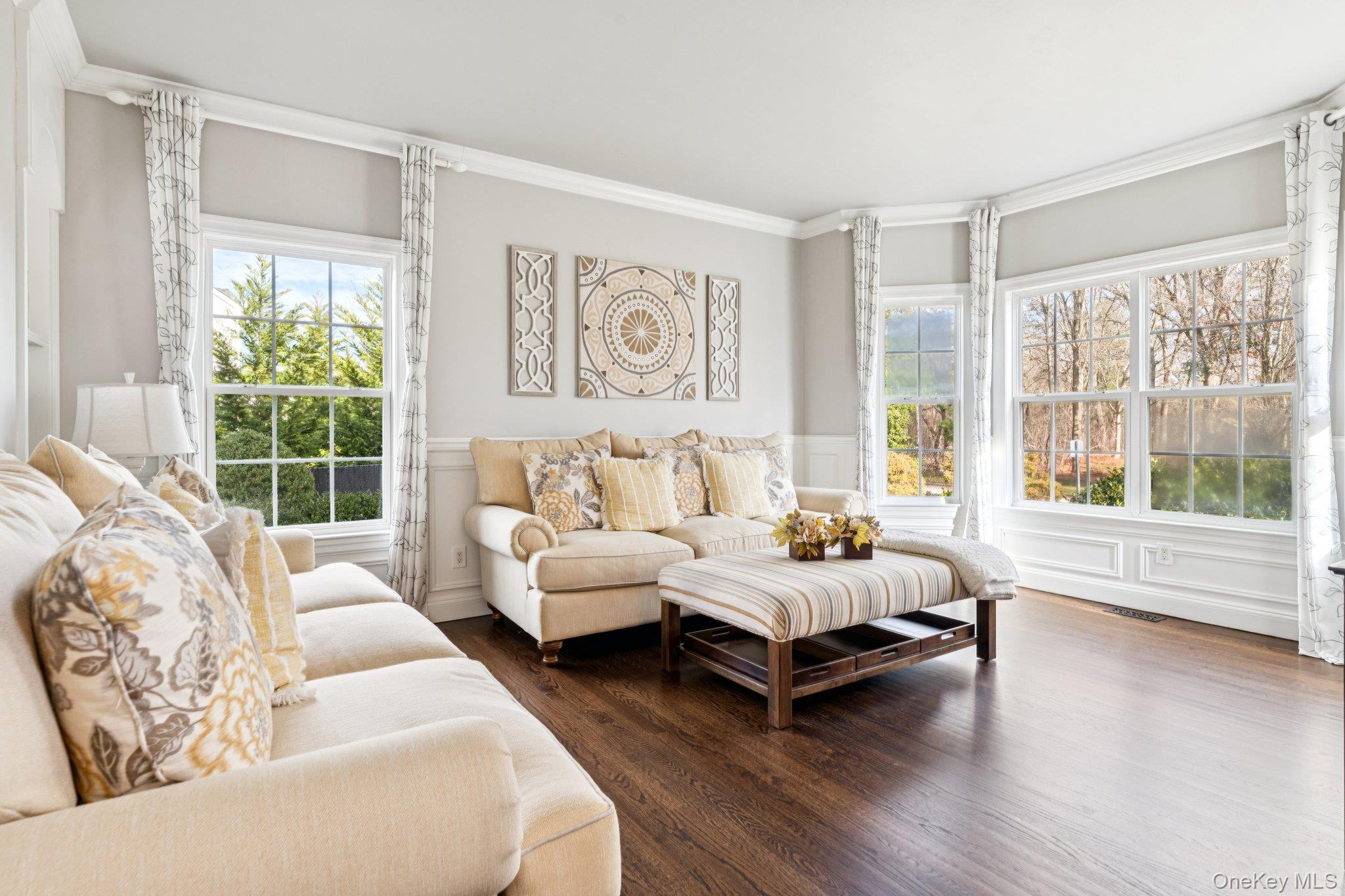 7 Brittany Court, Ridge, NY 11961