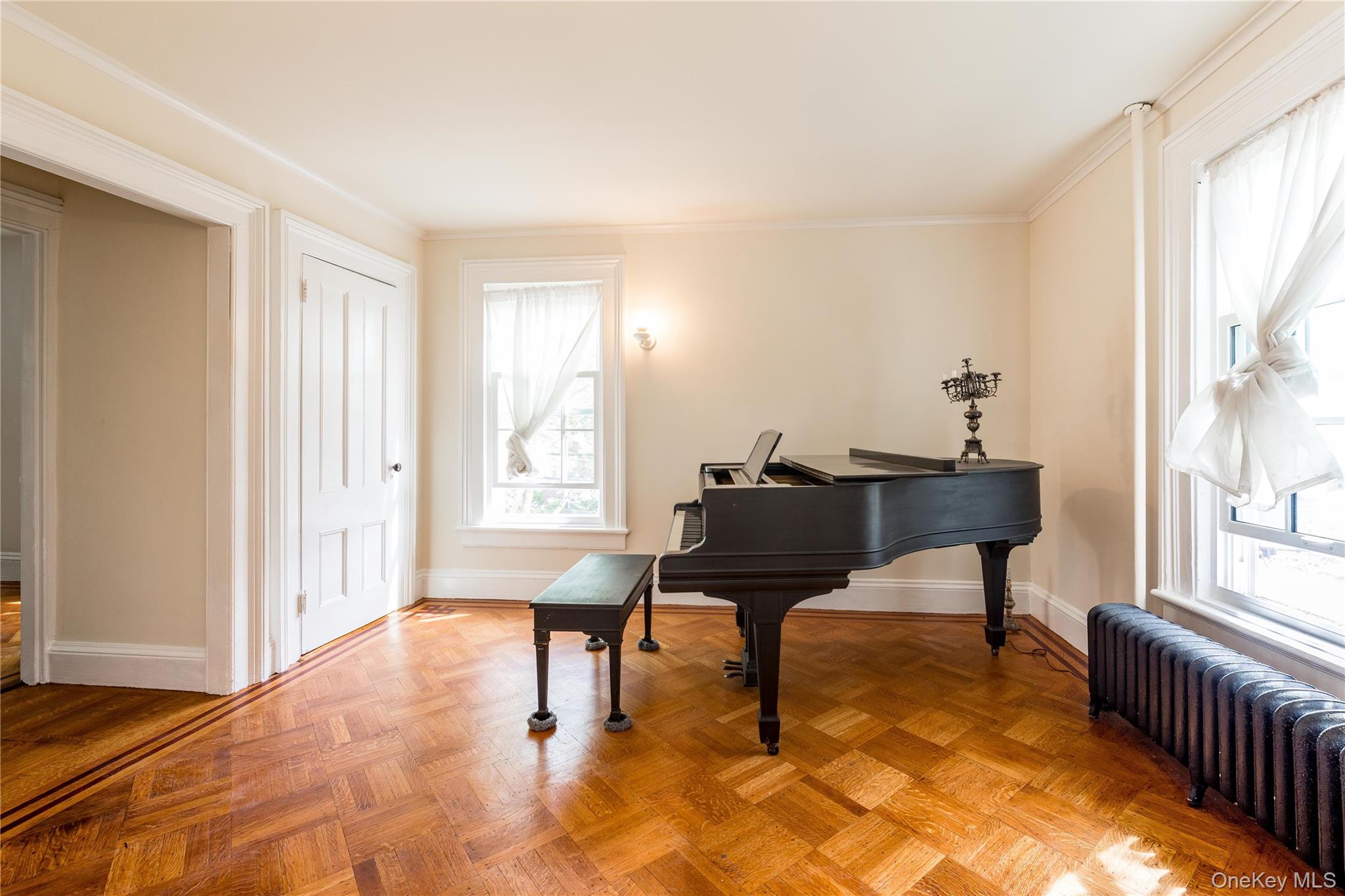 39-26/24 213 Street, Bayside, NY 11361