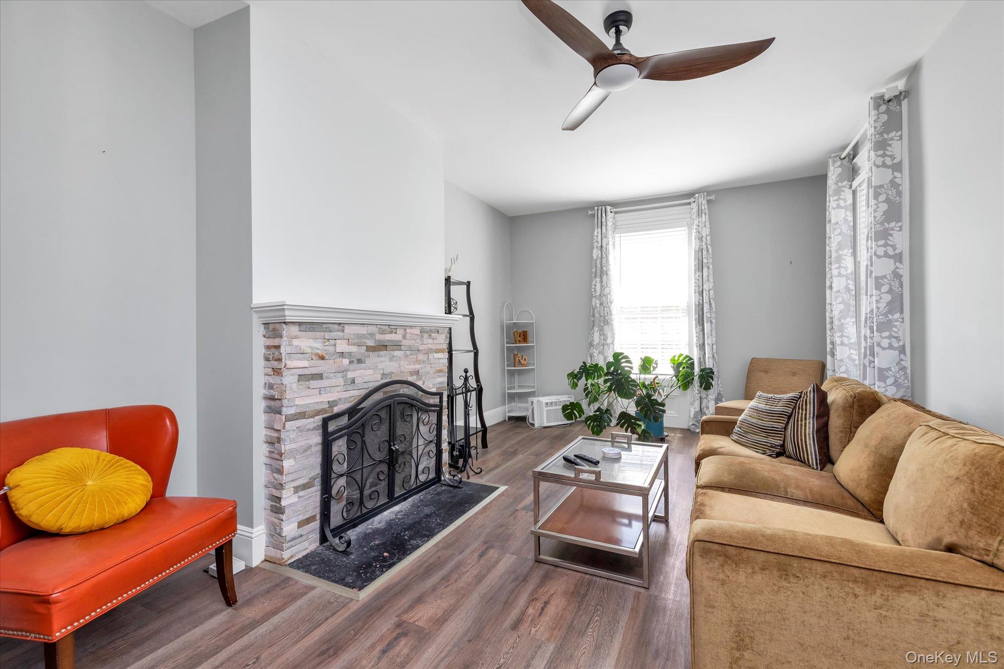 39-26/24 213 Street, Bayside, NY 11361