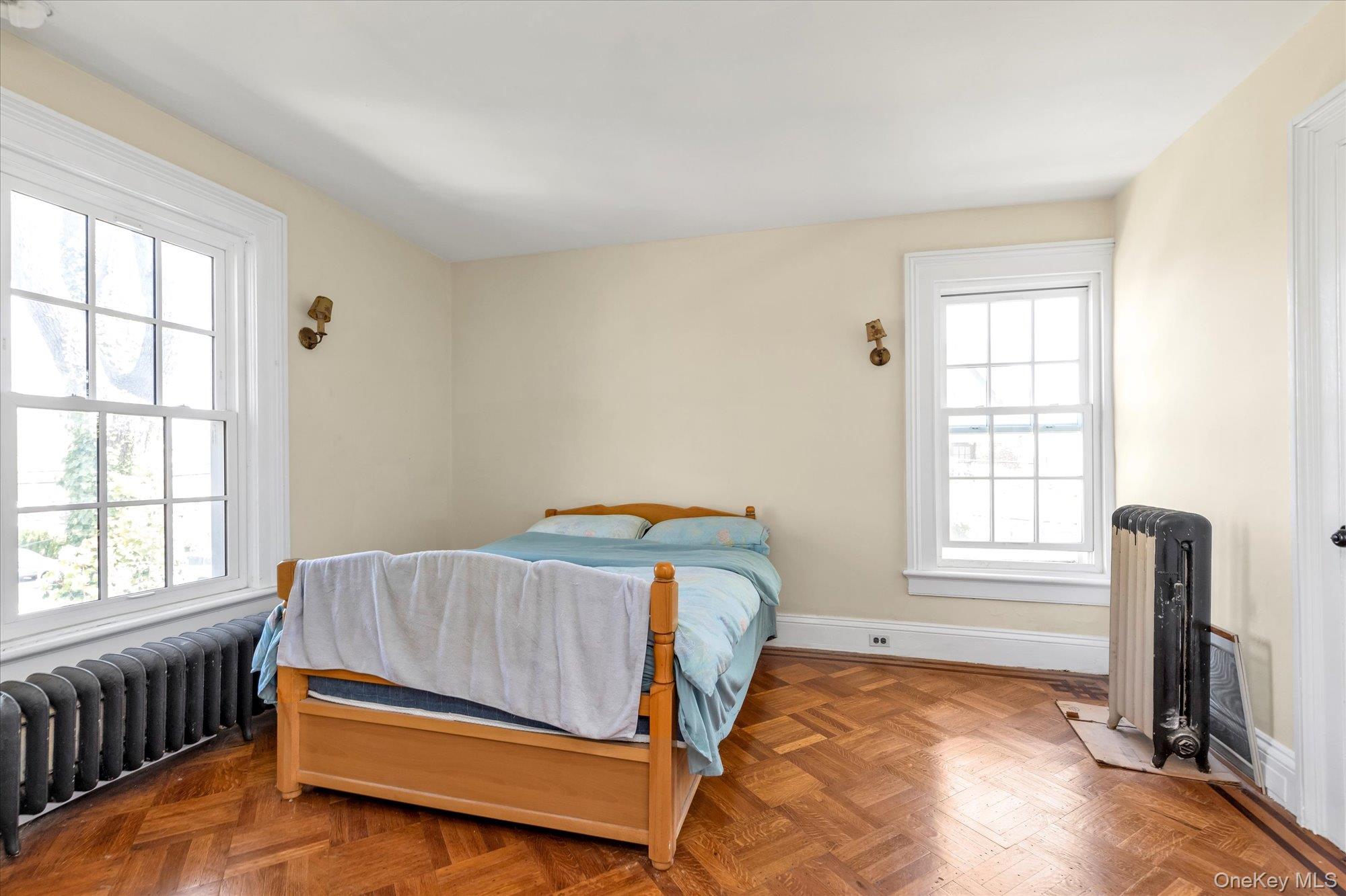 39-26/24 213 Street, Bayside, NY 11361