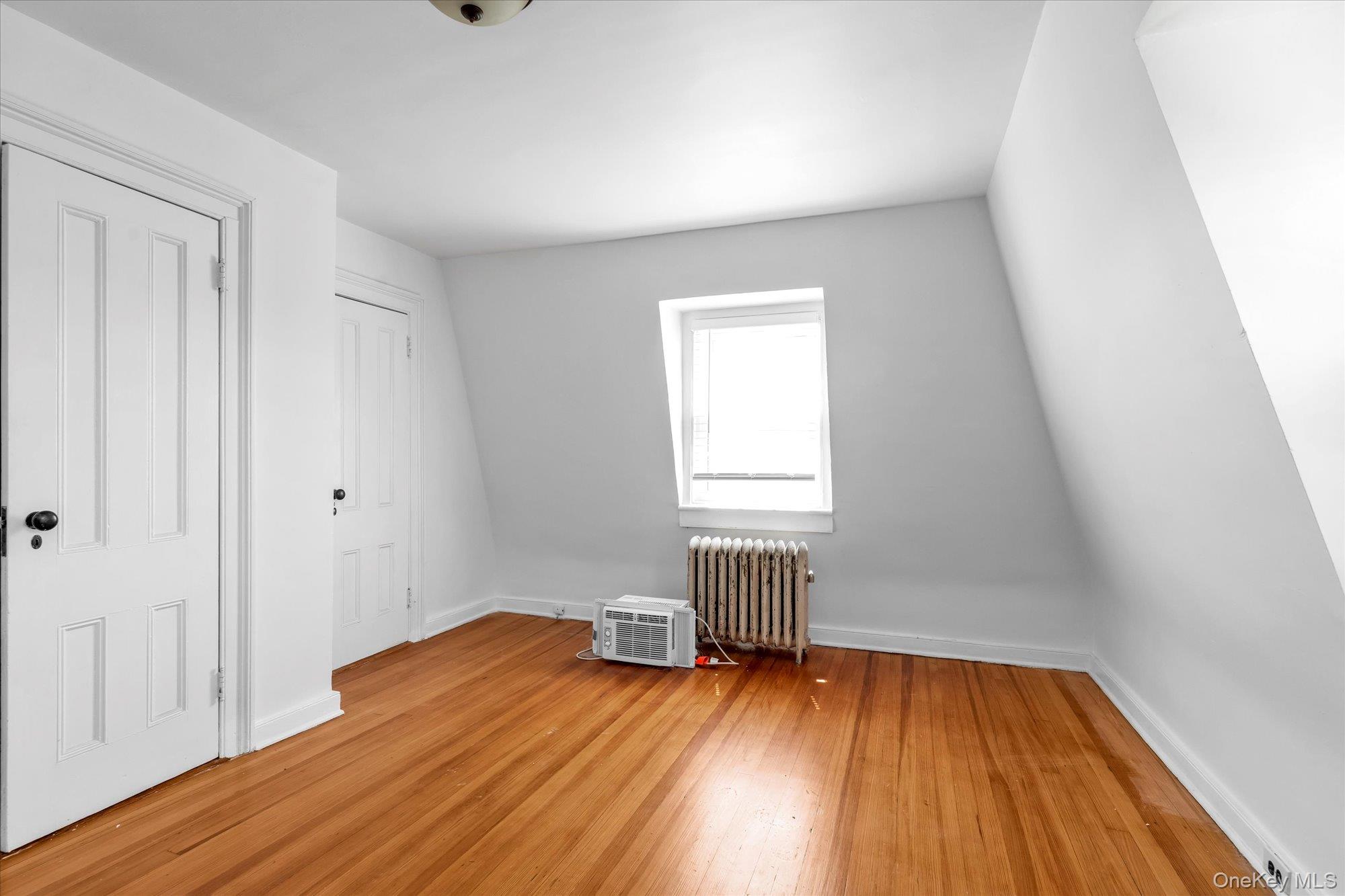 39-26/24 213 Street, Bayside, NY 11361