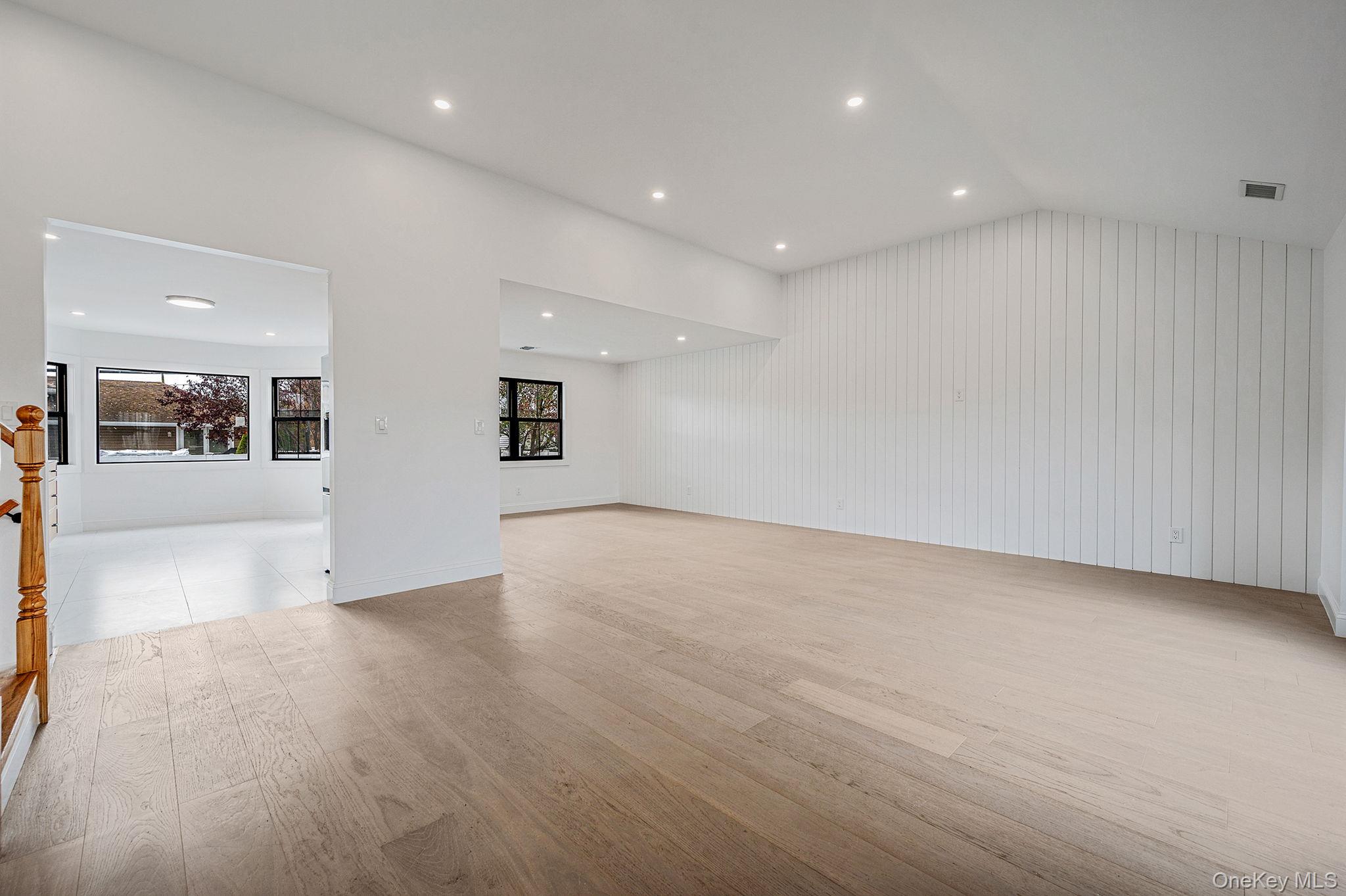 556 N Suffolk Avenue, Massapequa, NY 11758