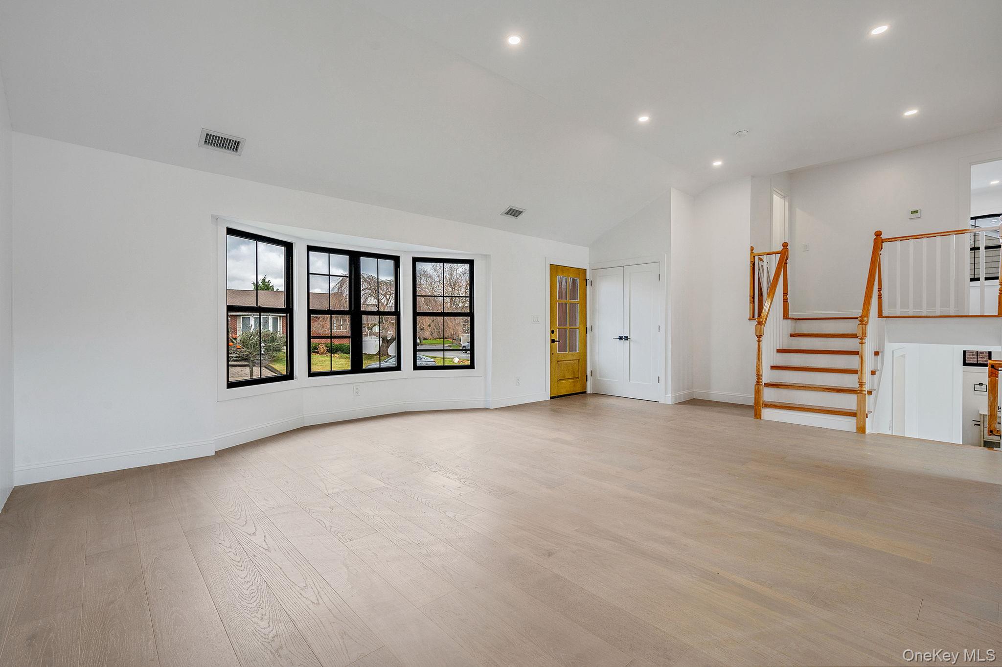 556 N Suffolk Avenue, Massapequa, NY 11758