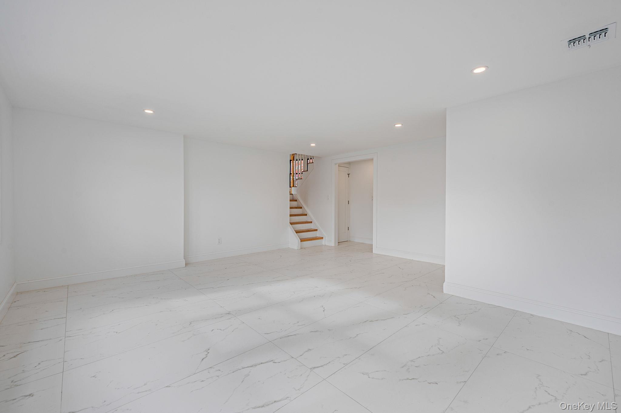 556 N Suffolk Avenue, Massapequa, NY 11758