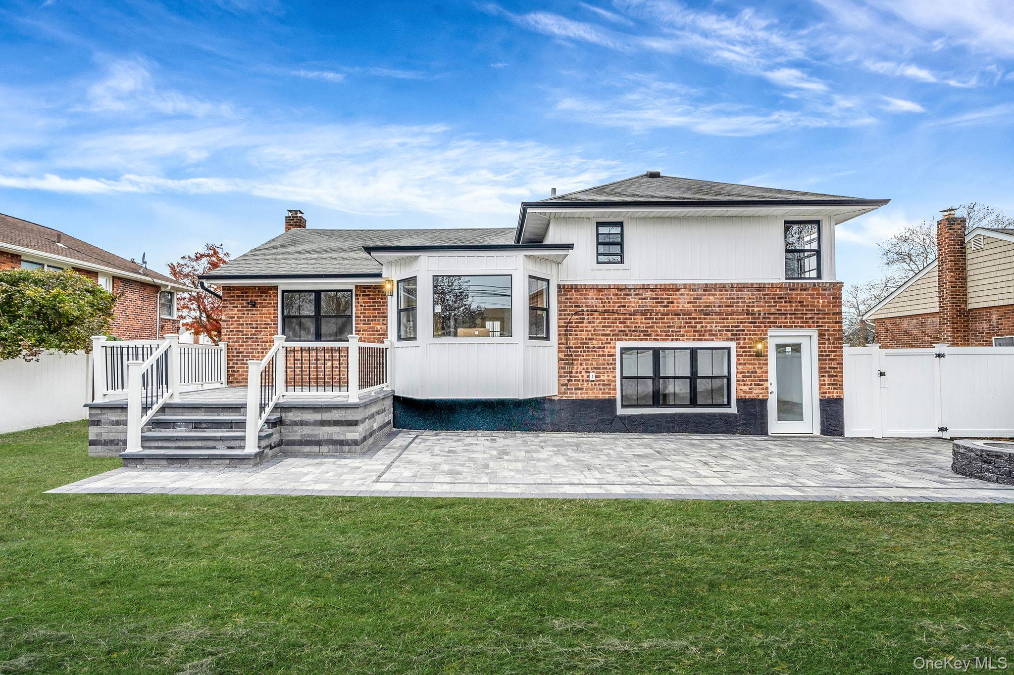 556 N Suffolk Avenue, Massapequa, NY 11758