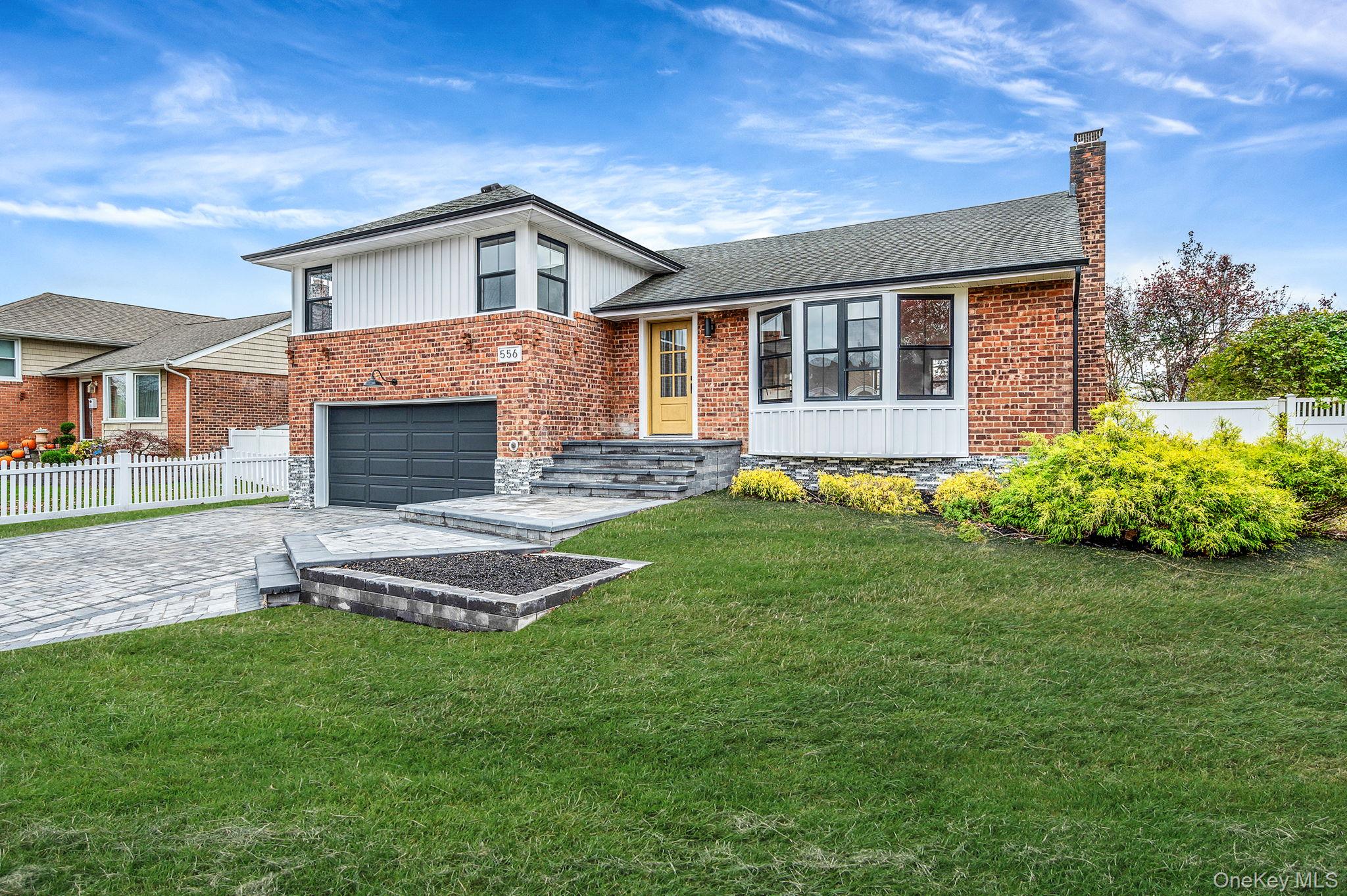 556 N Suffolk Avenue, Massapequa, NY 11758