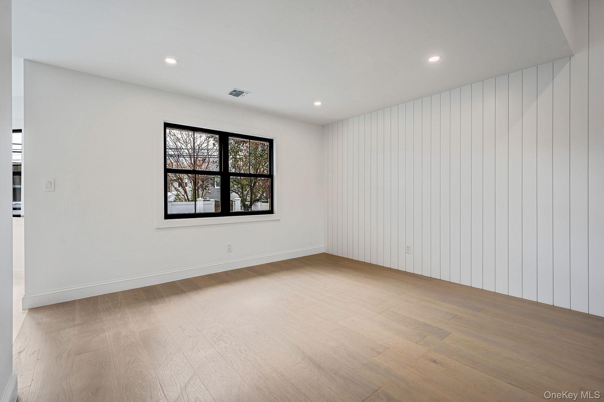 556 N Suffolk Avenue, Massapequa, NY 11758