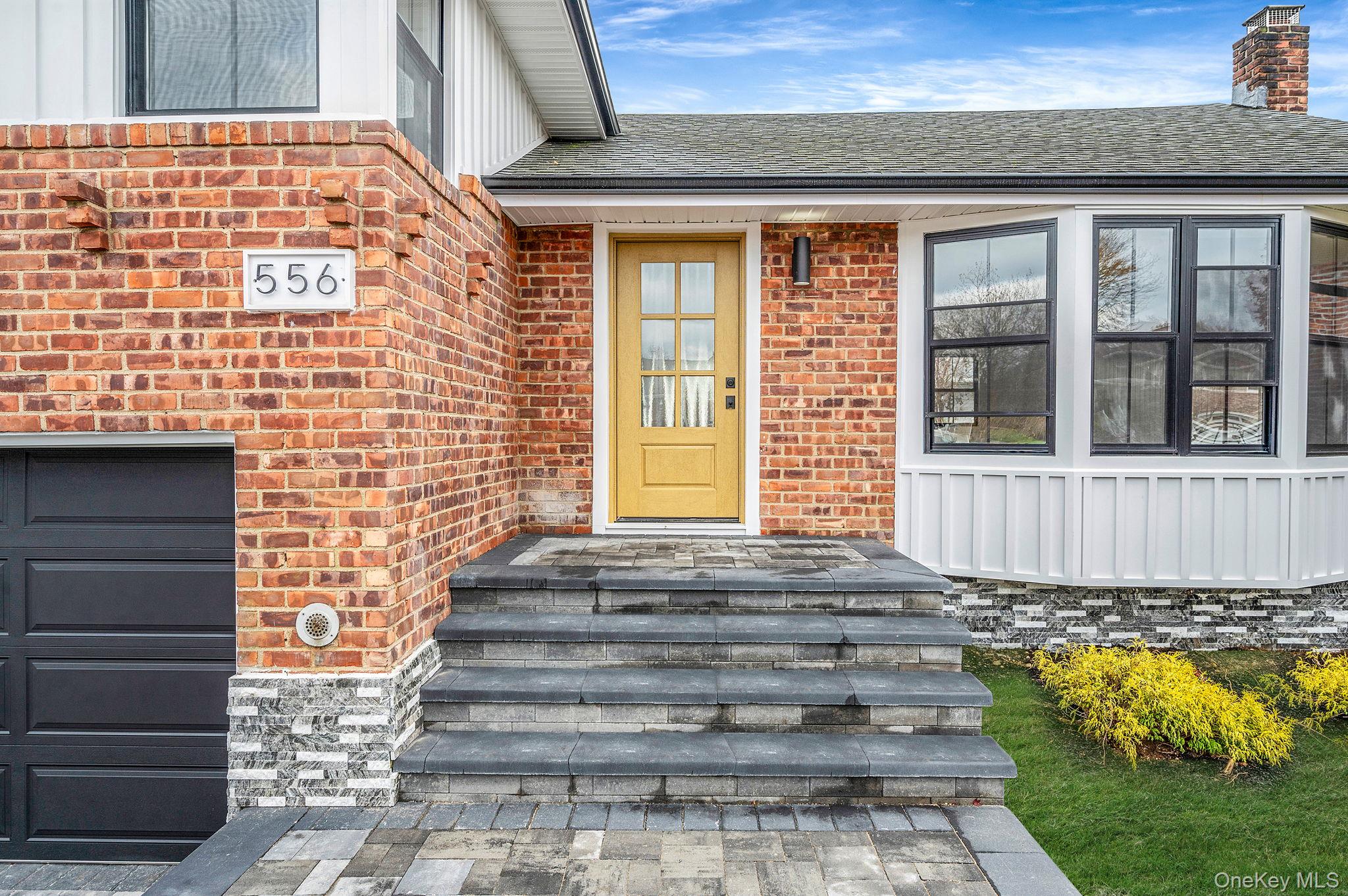 556 N Suffolk Avenue, Massapequa, NY 11758