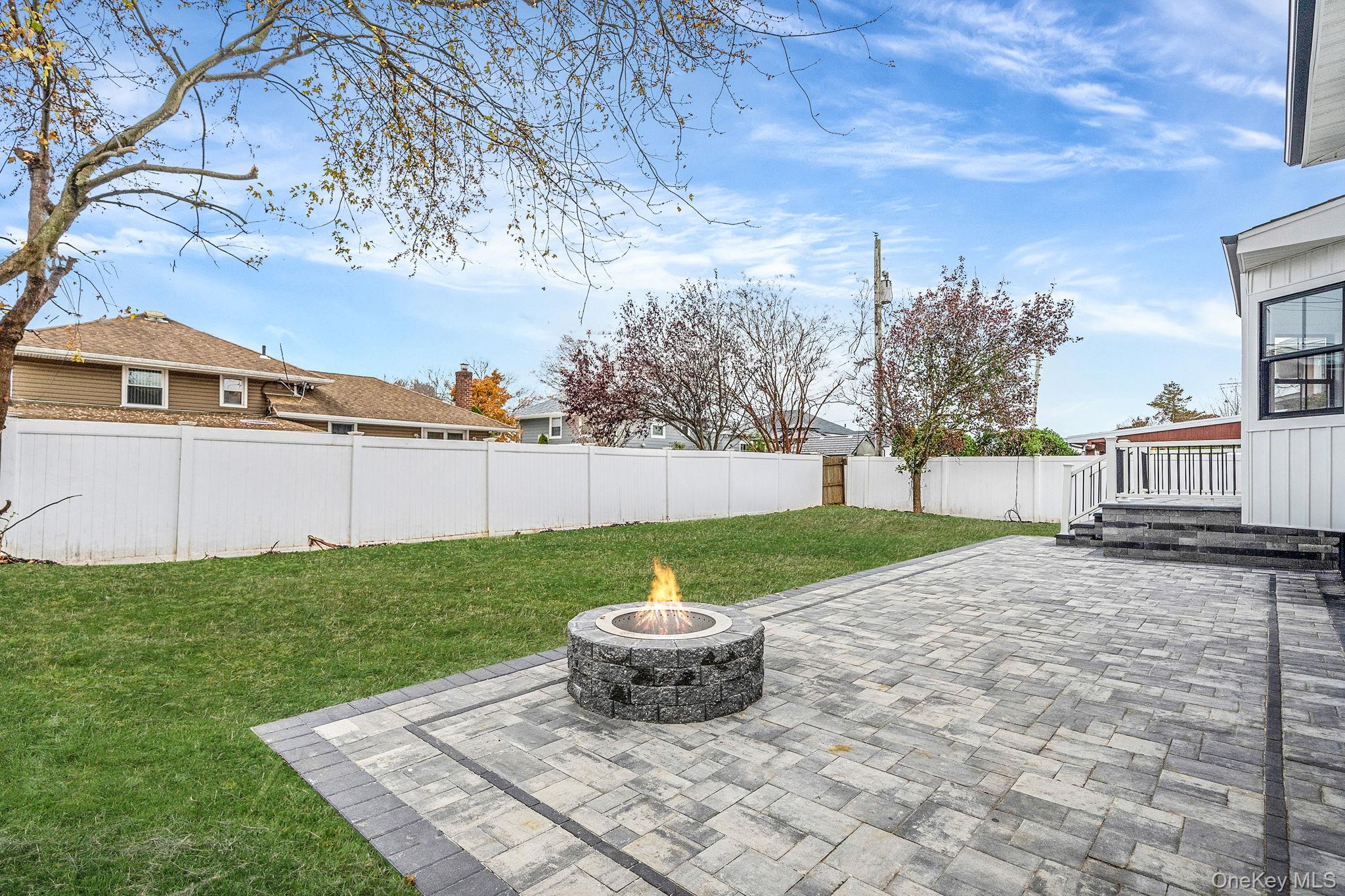 556 N Suffolk Avenue, Massapequa, NY 11758