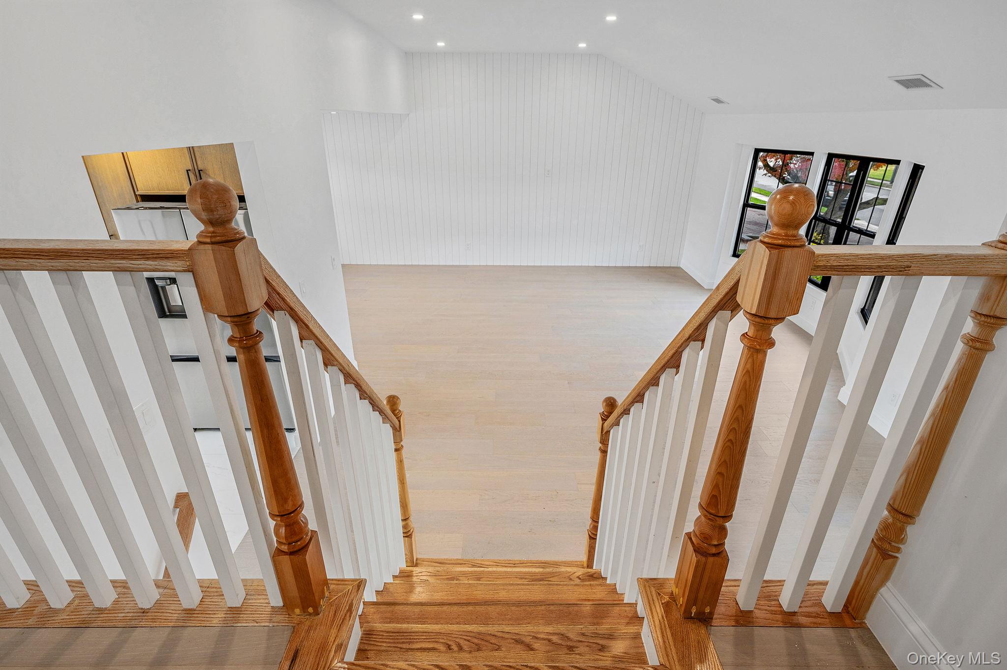 556 N Suffolk Avenue, Massapequa, NY 11758