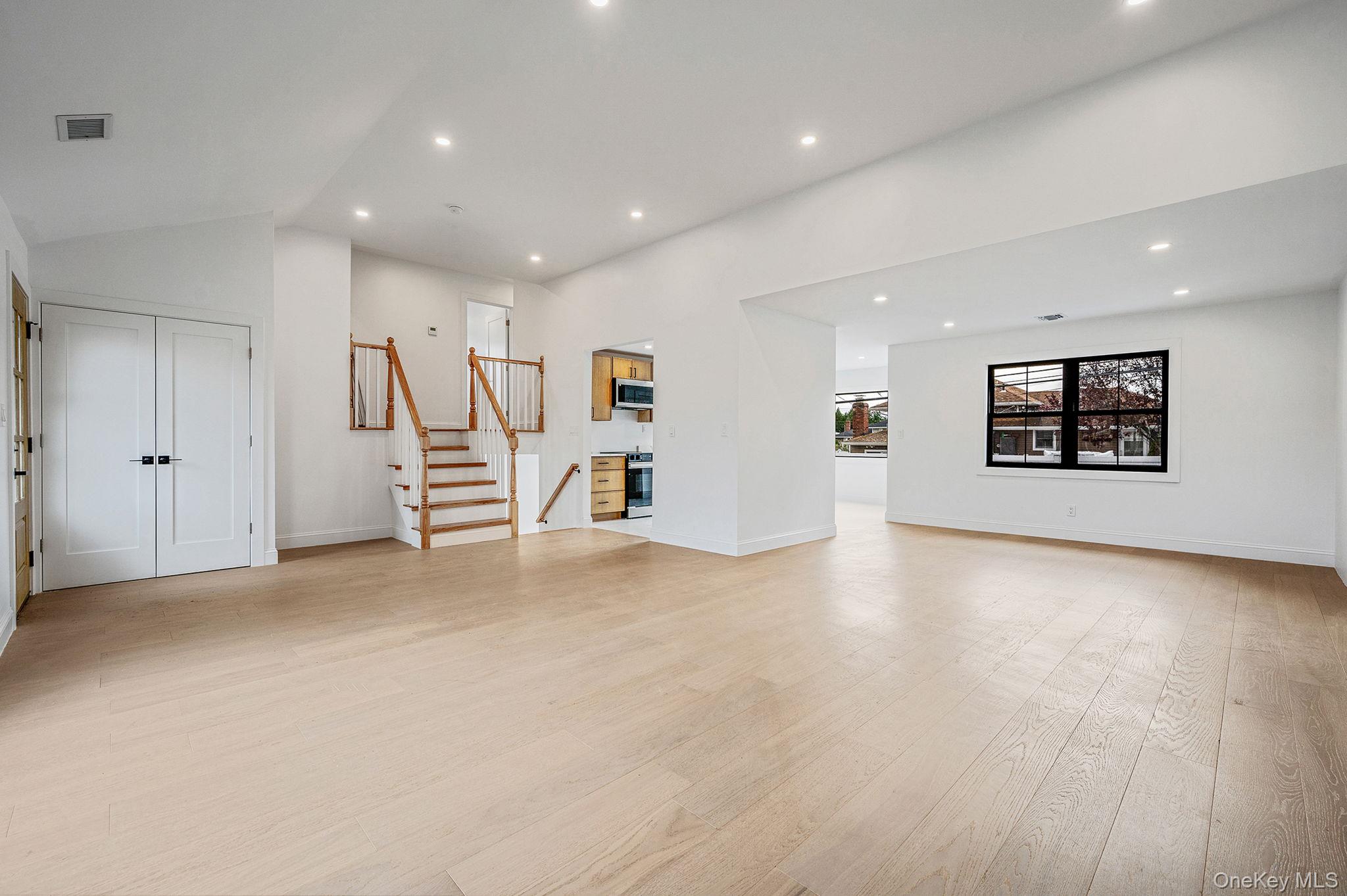 556 N Suffolk Avenue, Massapequa, NY 11758