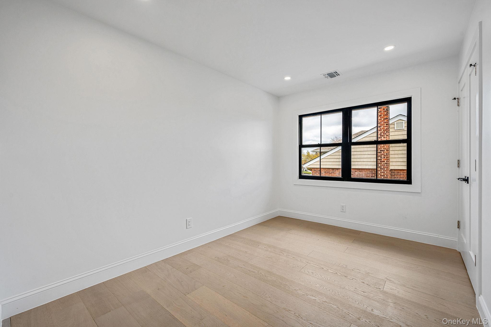 556 N Suffolk Avenue, Massapequa, NY 11758