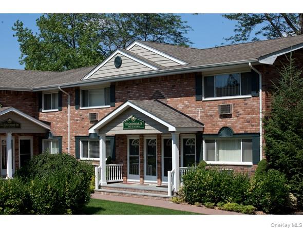 20 Westgate Drive # No15, Bohemia, NY 11716