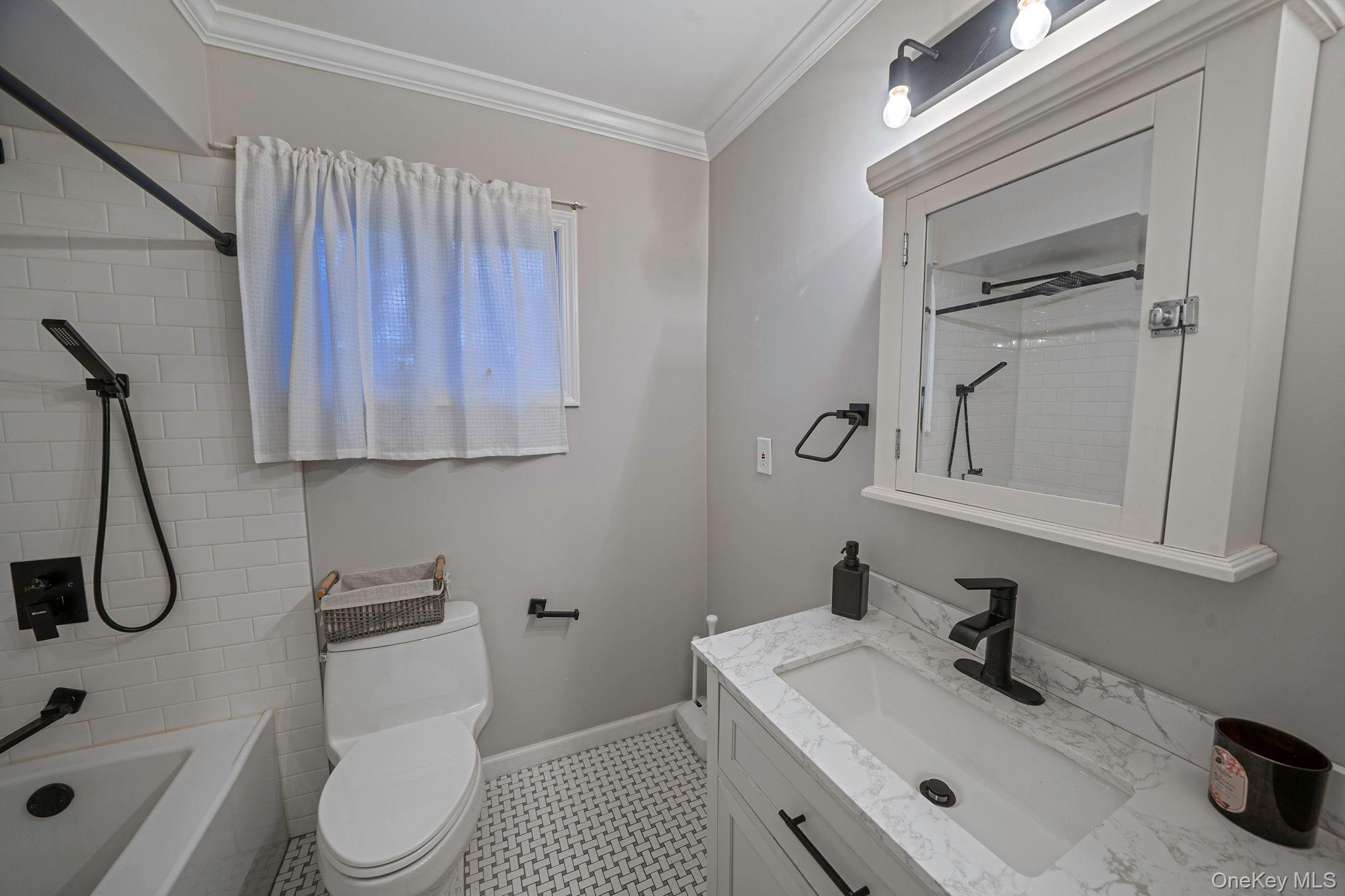 4 Sibley Place, Huntington Station, NY 11746