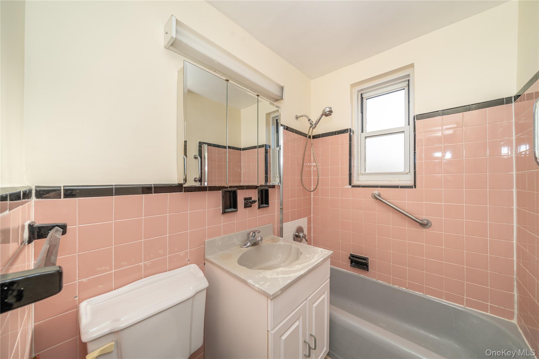 76 Dehaven Drive # 2D, Yonkers, NY 10703