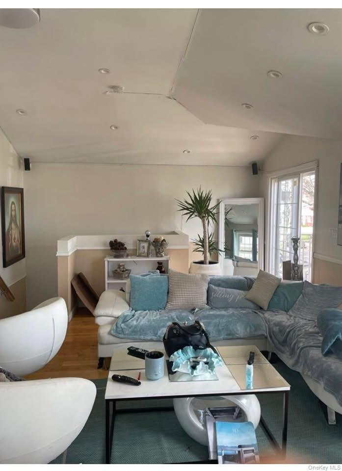 120-36 199 Street, Saint Albans, NY 11412