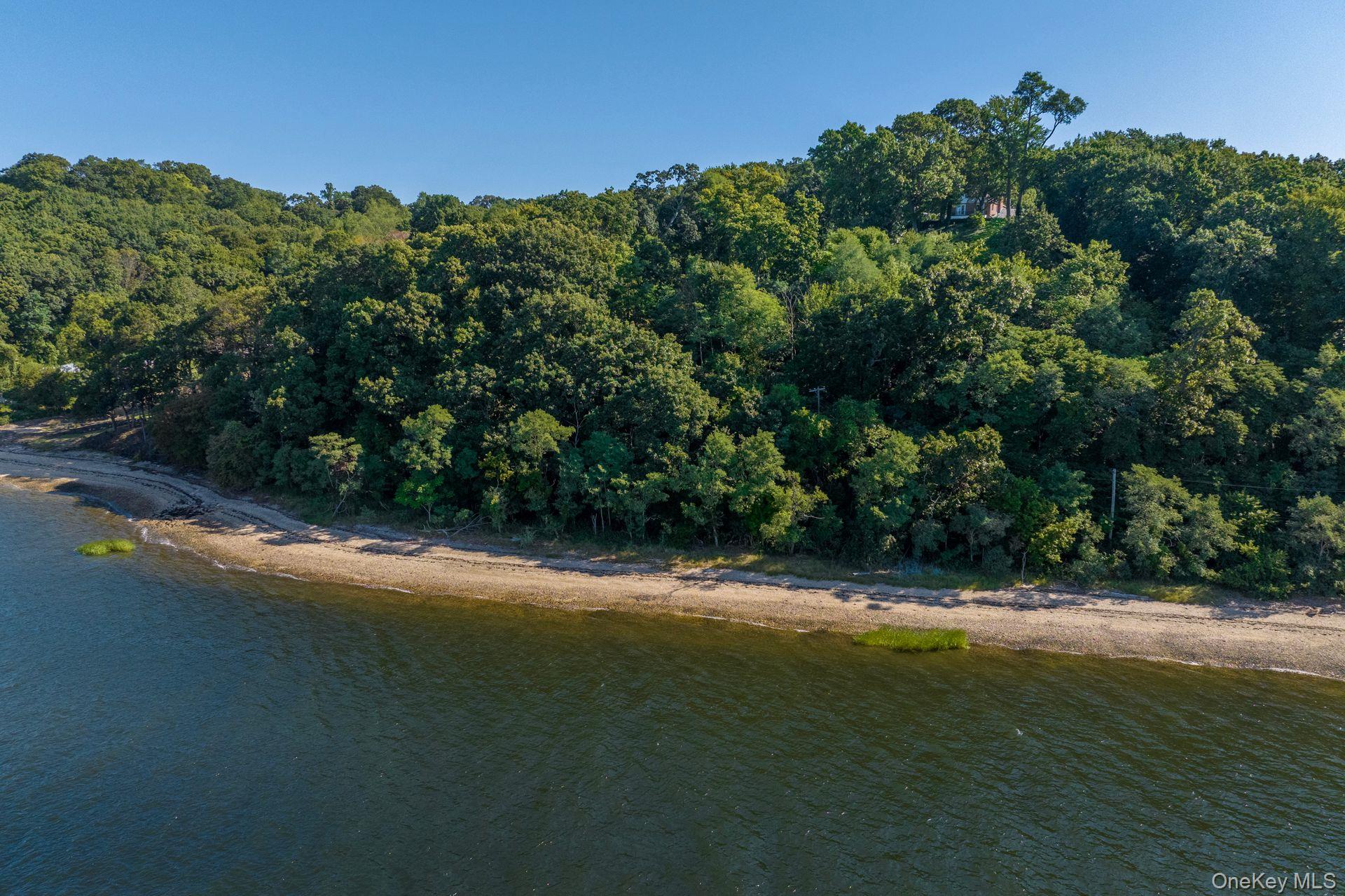 116 White Hill Road, Cold Spring Harbor, NY 11724