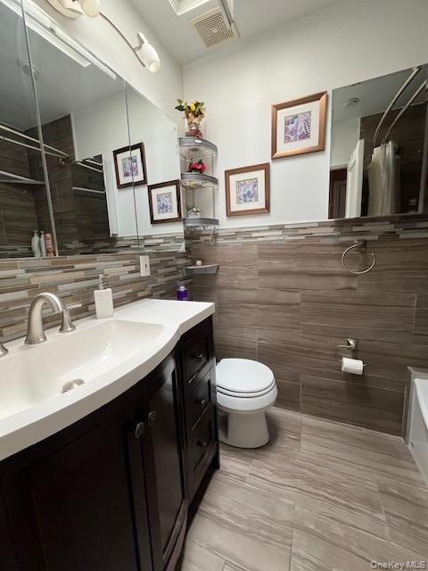 71-22 Calamus Avenue, Woodside, NY 11377