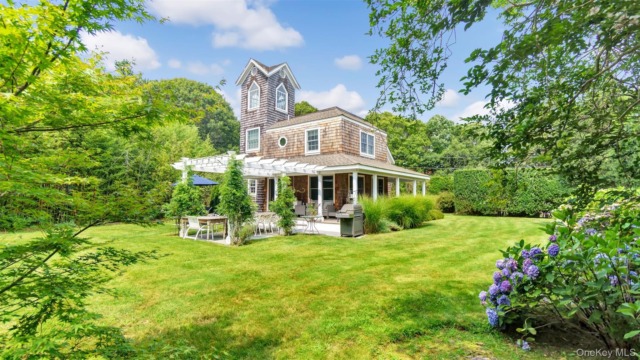 9 Ocame Avenue, Westhampton Beach, NY 11978