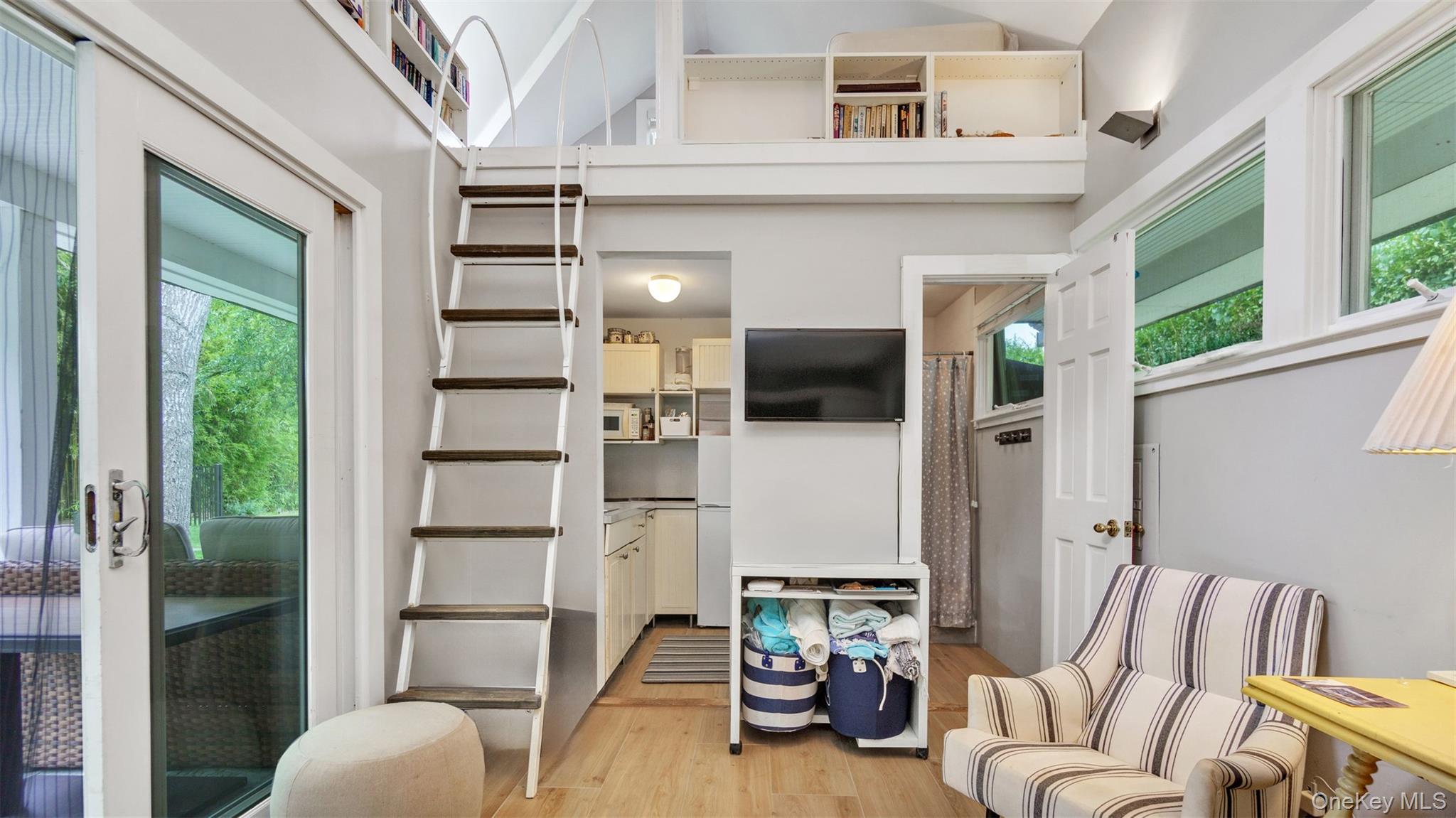 9 Ocame Avenue, Westhampton Beach, NY 11978