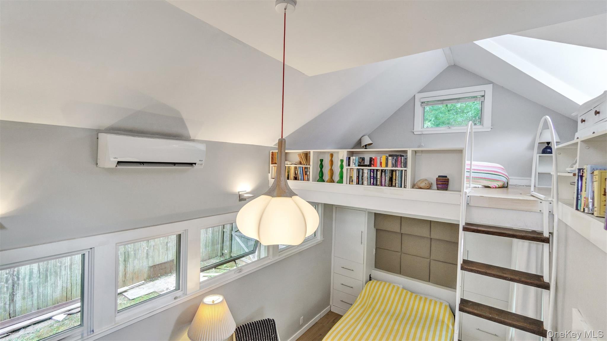 9 Ocame Avenue, Westhampton Beach, NY 11978